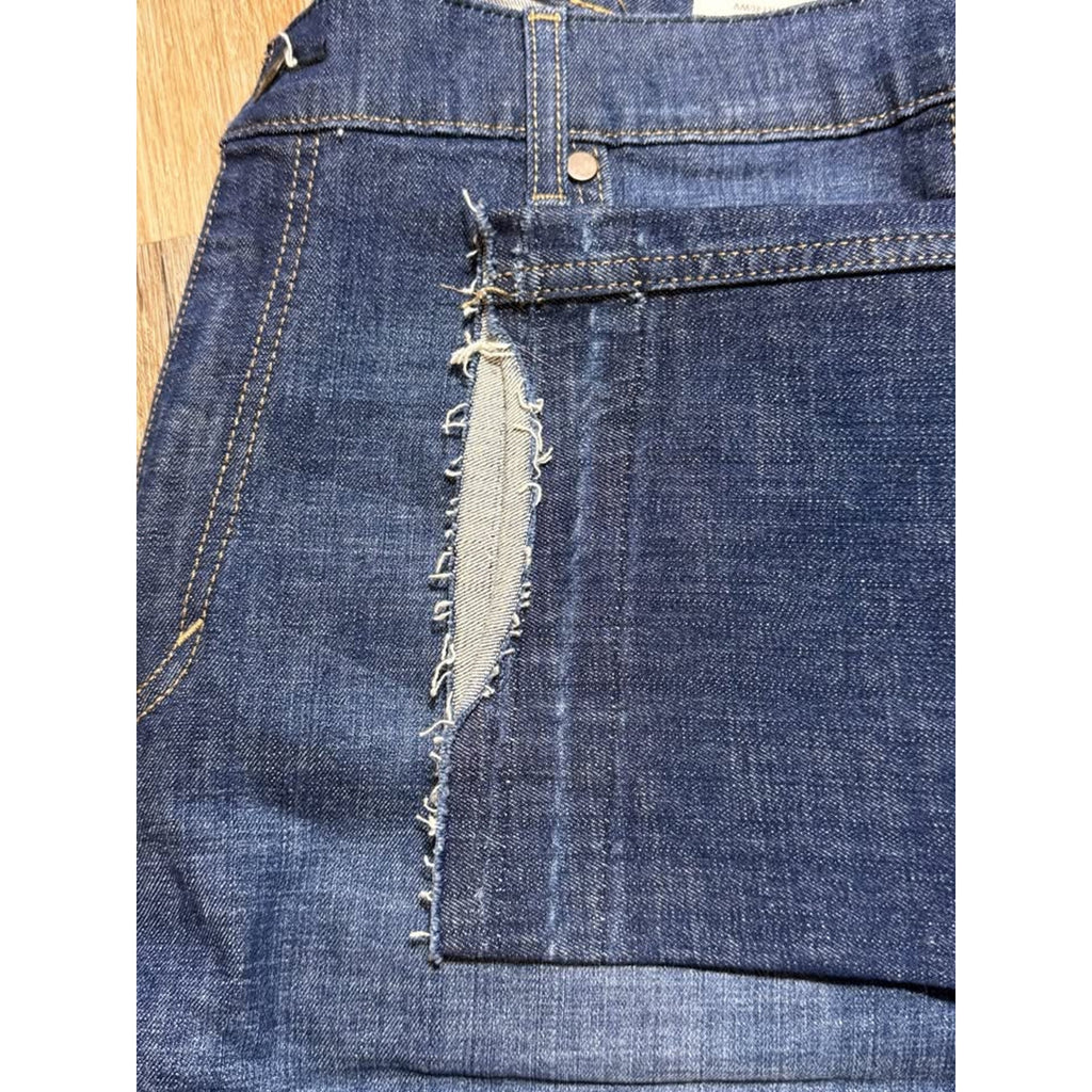 Rare Wrangler Aura Skinny Jeans Studded Dark Wash 38x36 Raw Hem Stretch