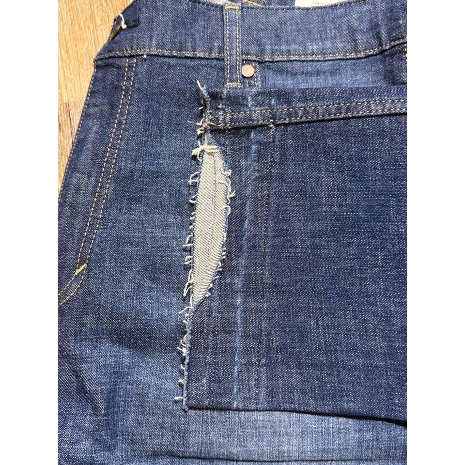 Rare Wrangler Aura Skinny Jeans Studded Dark Wash 38x36 Raw Hem Stretch