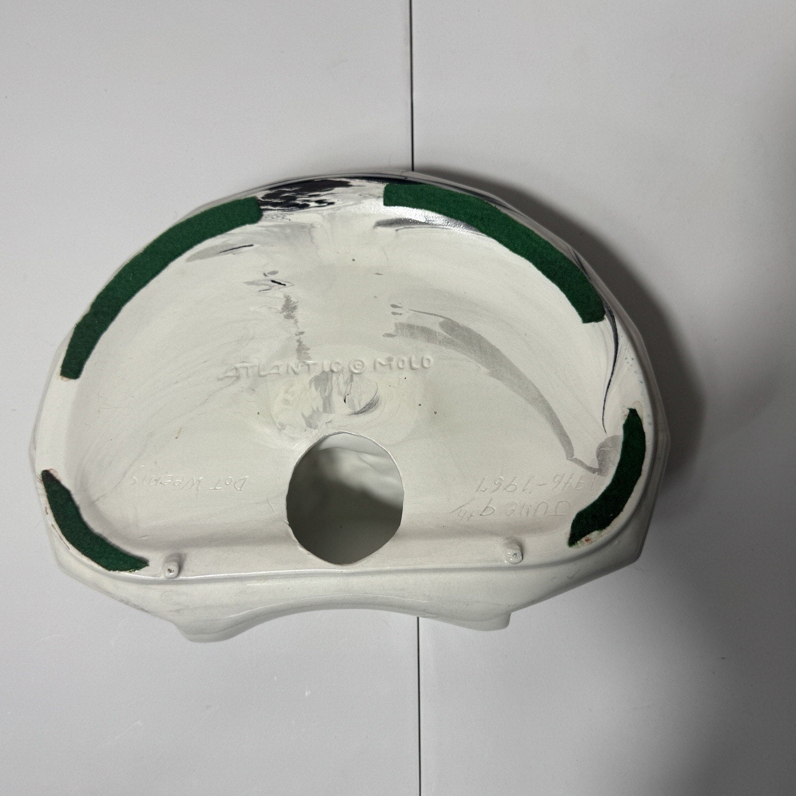 American Eagle Ceramic Ashtray 1967 USA Large Hand Painted Vintage Atlantic Mold
