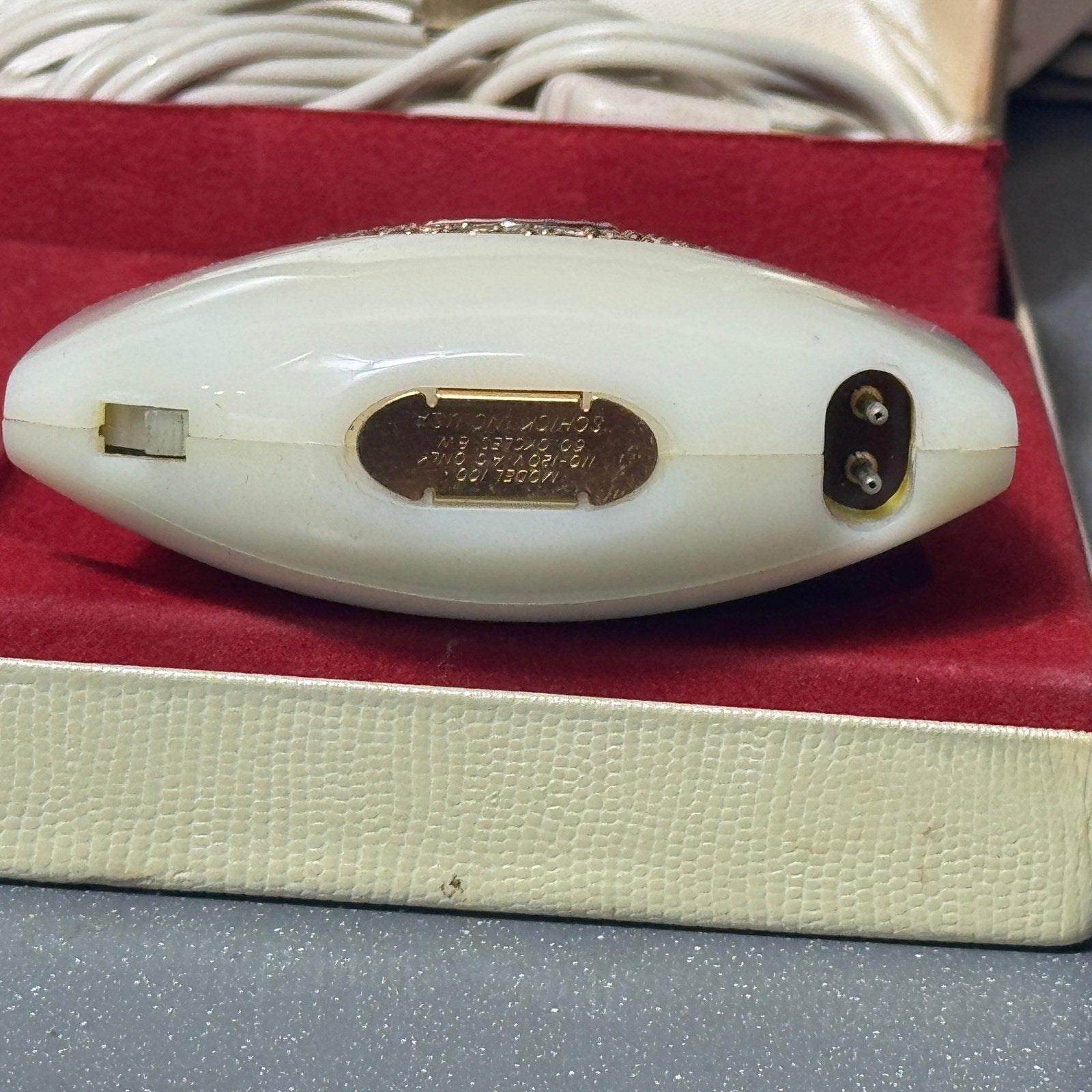 Vintage Schick Crown Jewel Ladies Electric Razor Shaver w/ Case Tested Works