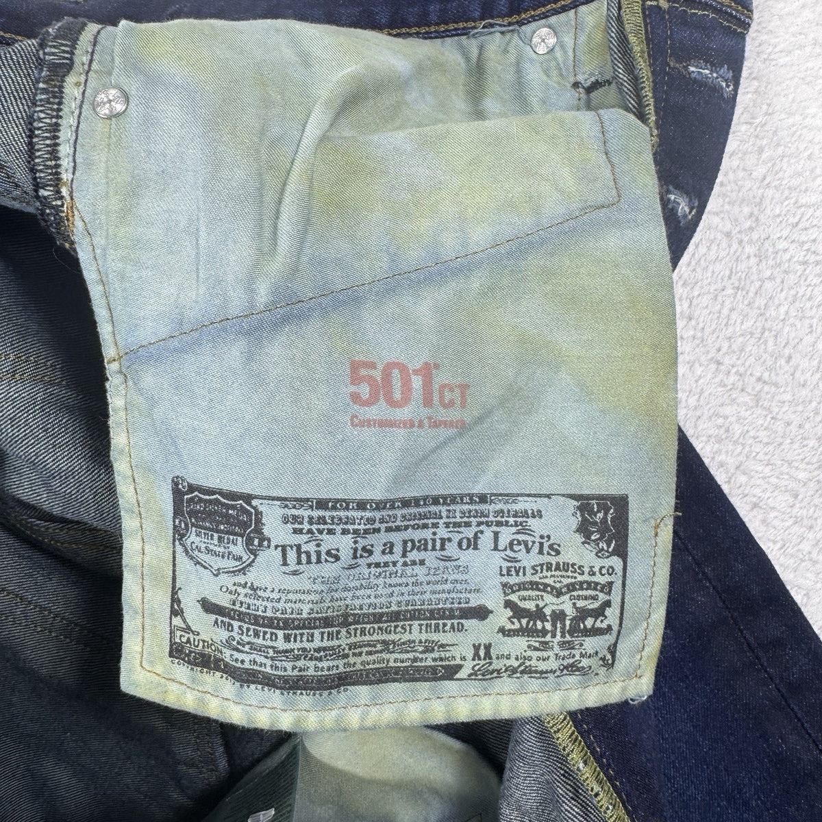 Levi's 501 CT Jeans Mens 33x30 Dark Wash Tapered Button Fly 18173-0024 Boot Cut