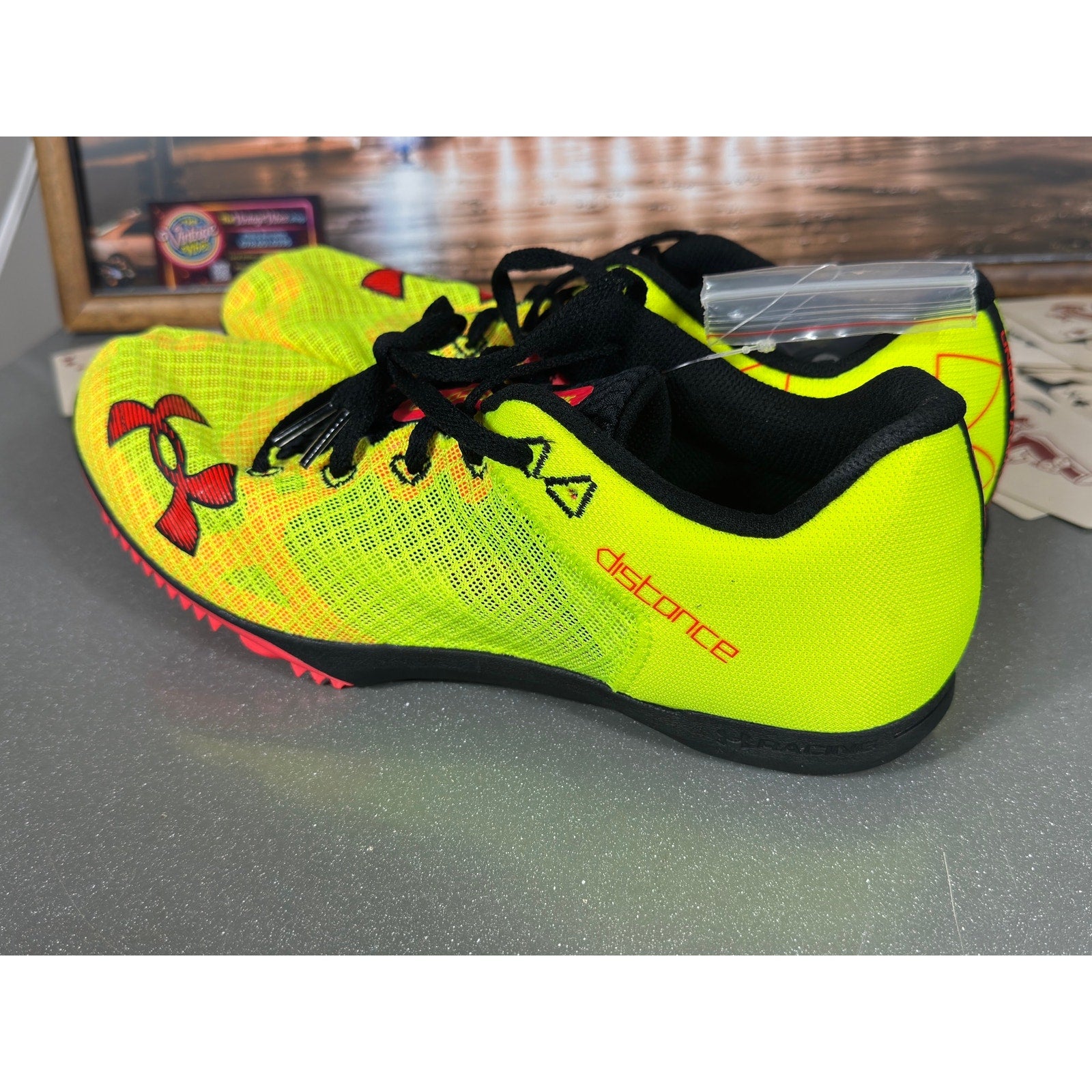 Under Armour UA Distanc Track Spikes Neon Volt Red Sz 11.5 3025460-300 Running
