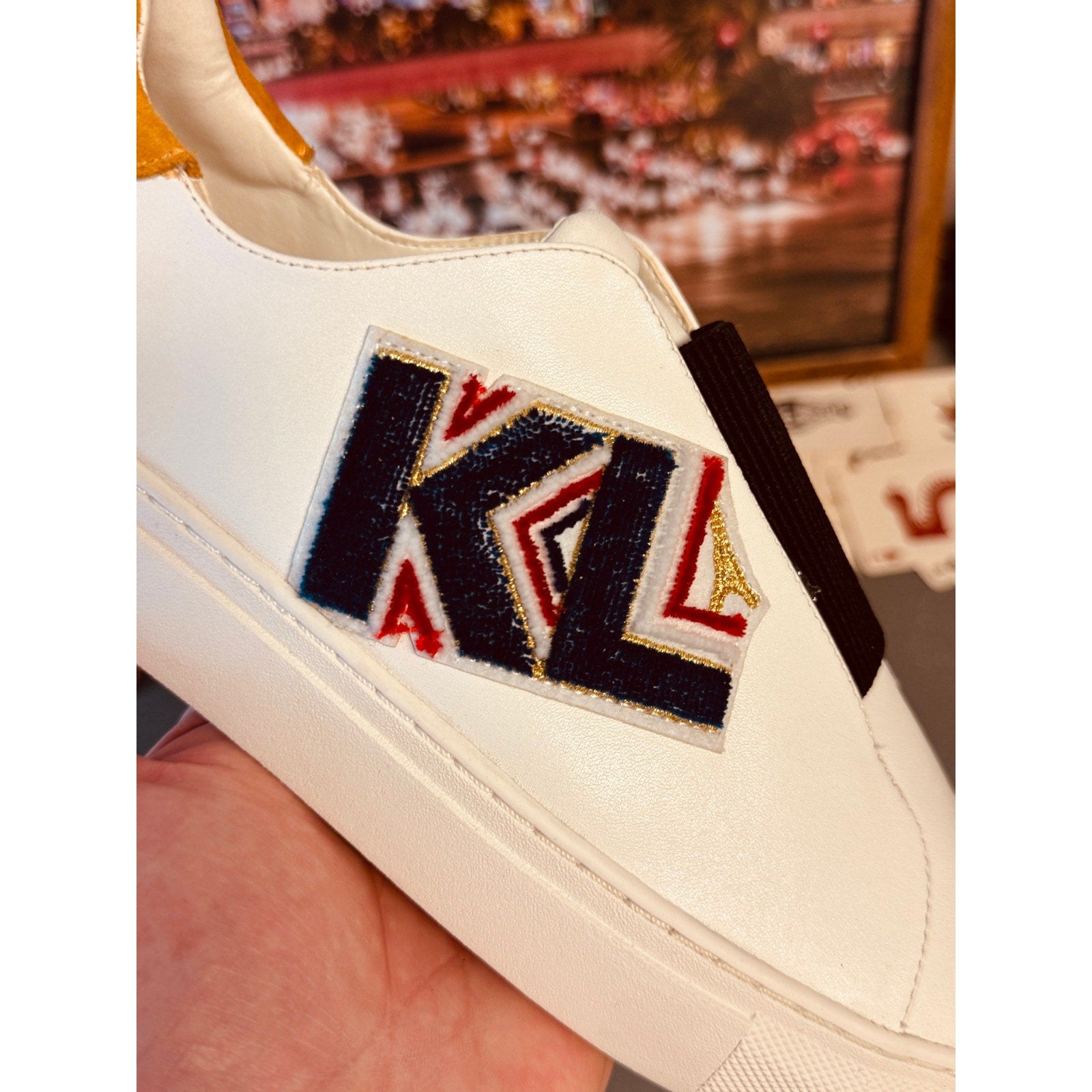 Karl Lagerfeld Paris Women’s Slip On Sneakers White Leather Cat Logo Patch 9.5