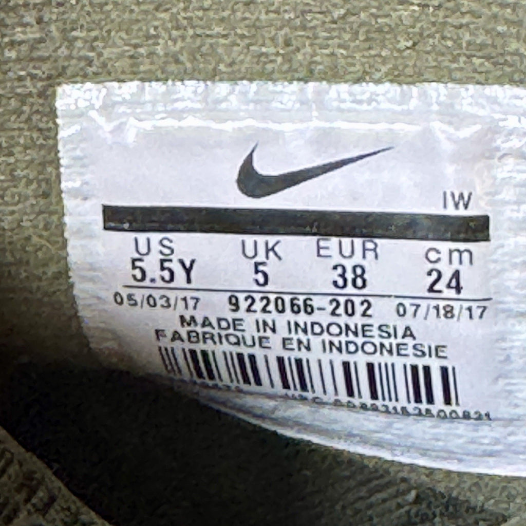 Nike Air Force 1 High WB GS Medium Olive Dark Gum 922066-202 Women’s 7 - 5.5Y