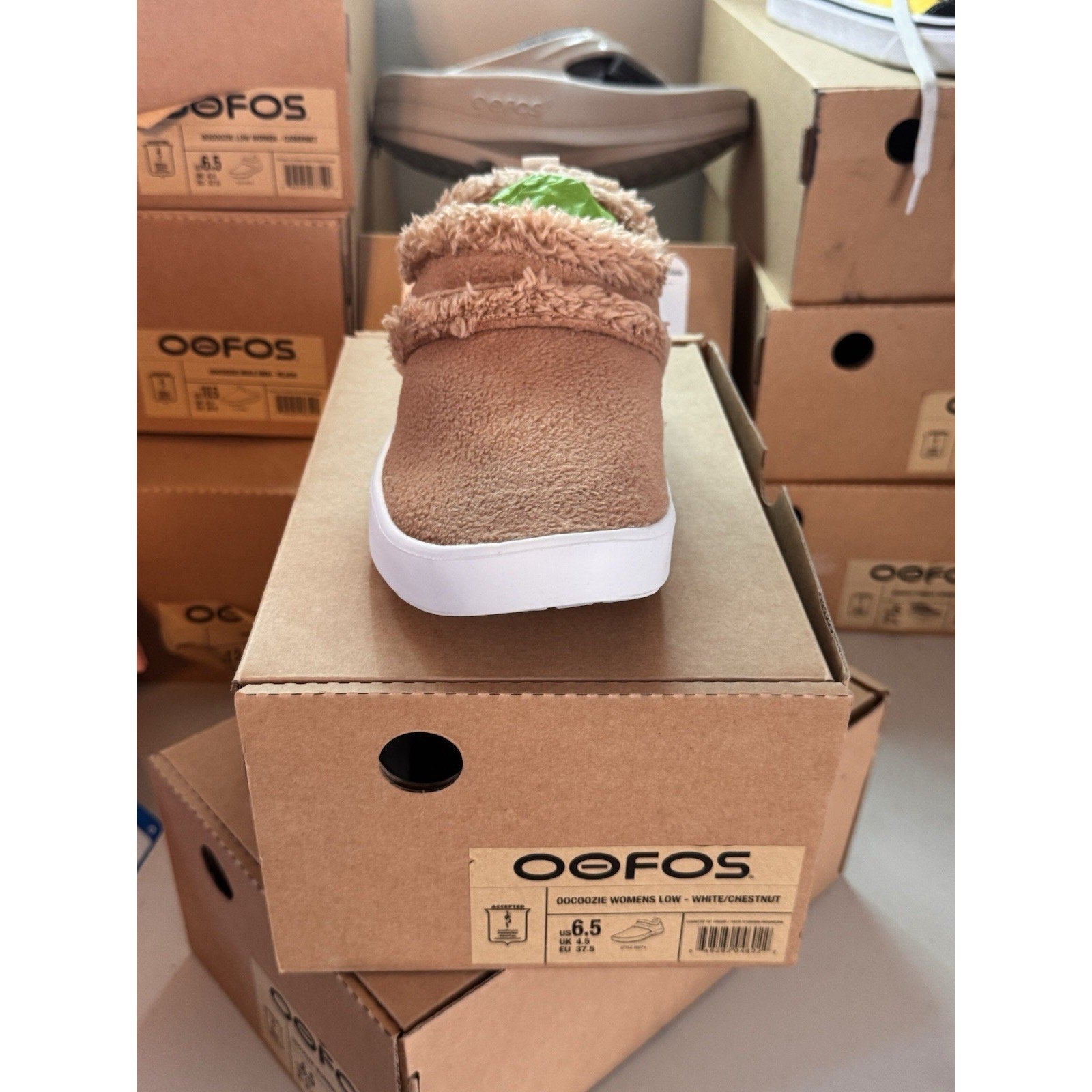 Oofos OOcoozie Womens 6.5 Shoe Slippers Comfort Fleece Recovery Slip On Brown