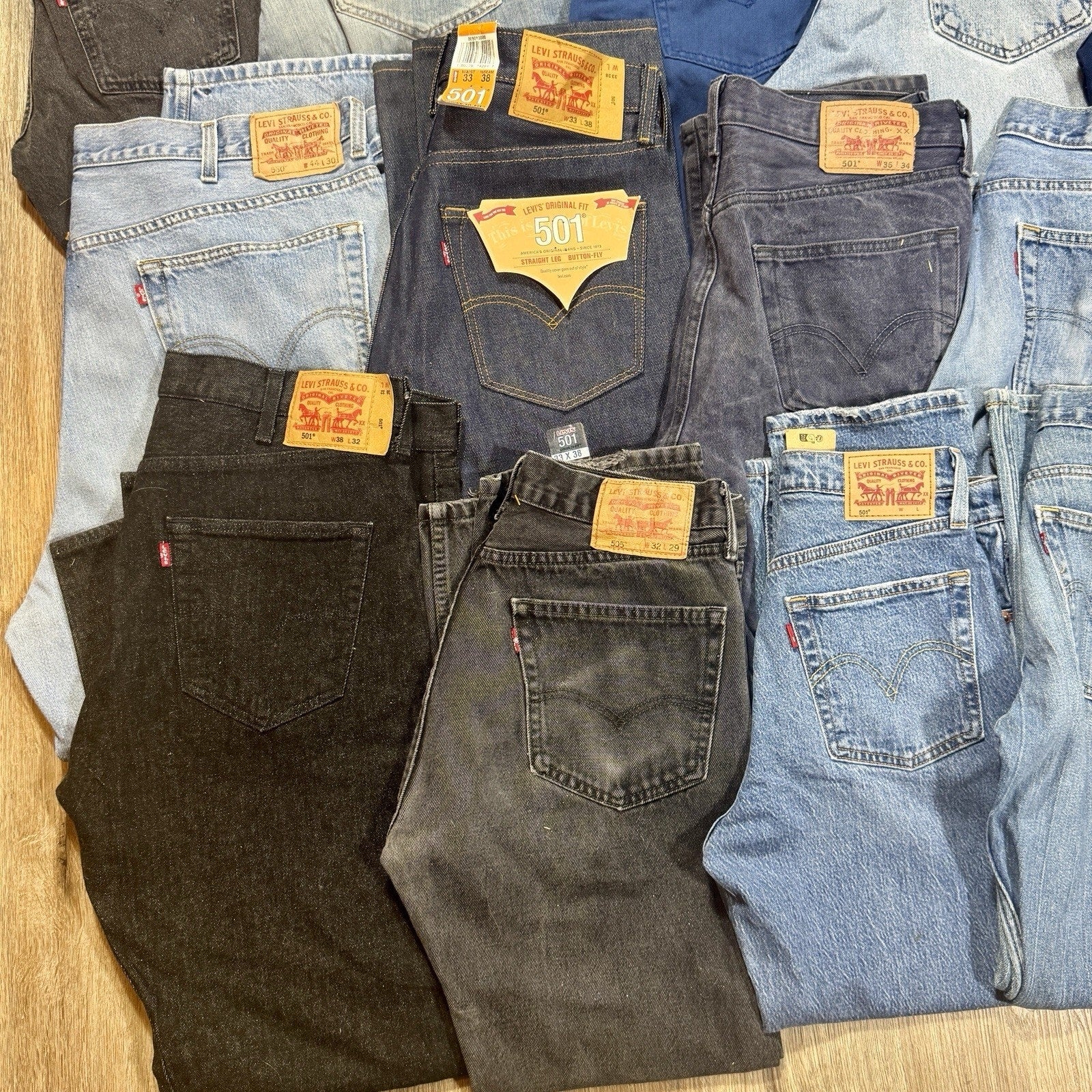28 Pair Levi’s Jeans Lot 501 505 511 512 541 550 560 NWT USA Reseller Denim Lot