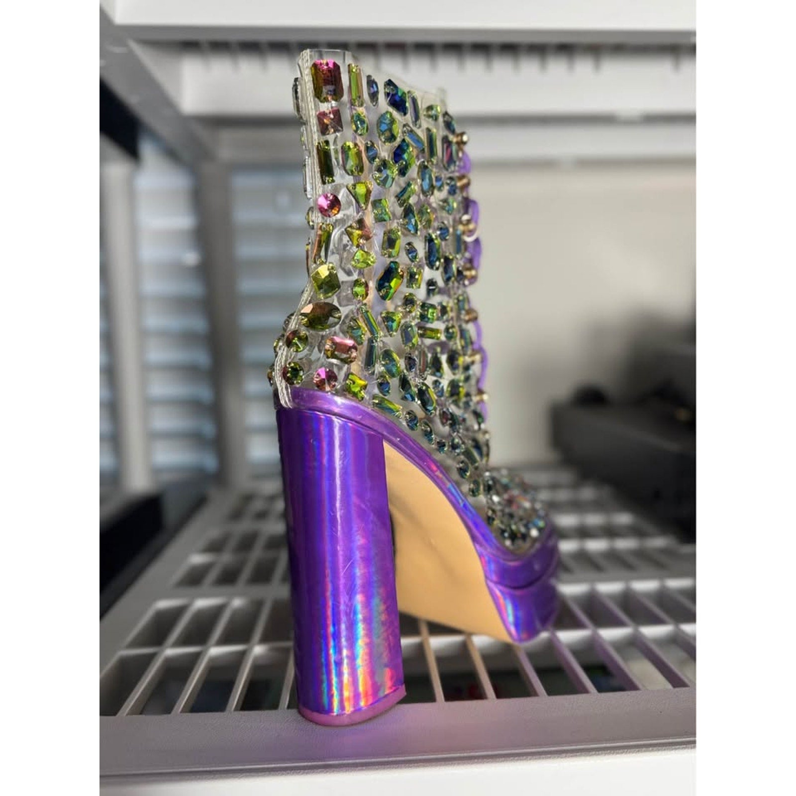 Azaelea Wang Right Shoe Only Clear Rhinestone Platform Heel Display Prop Glam