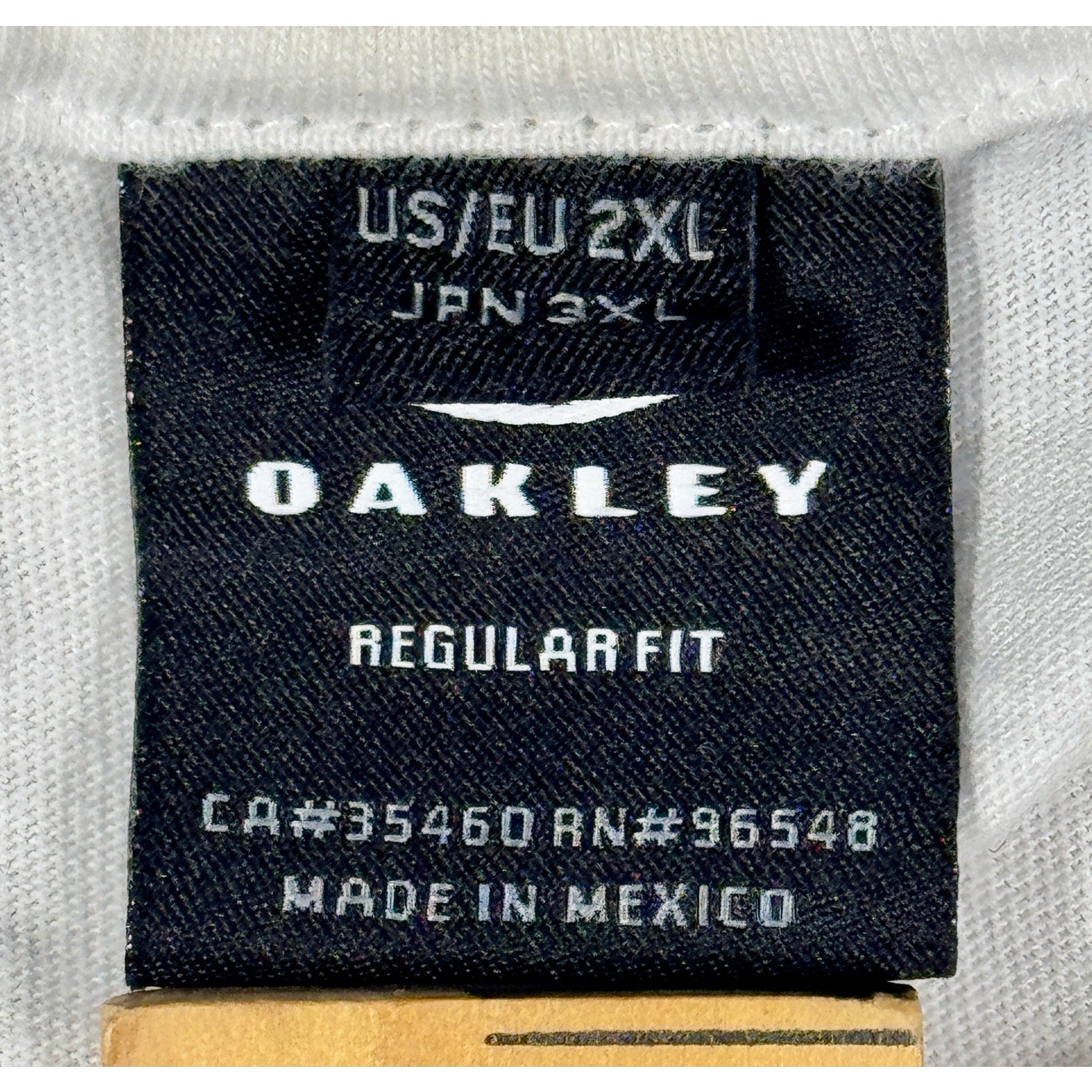 Oakley Rainbow Stripe Graphic T Shirt White Acorn Bike BMX Y2K Style Men’s L-XL