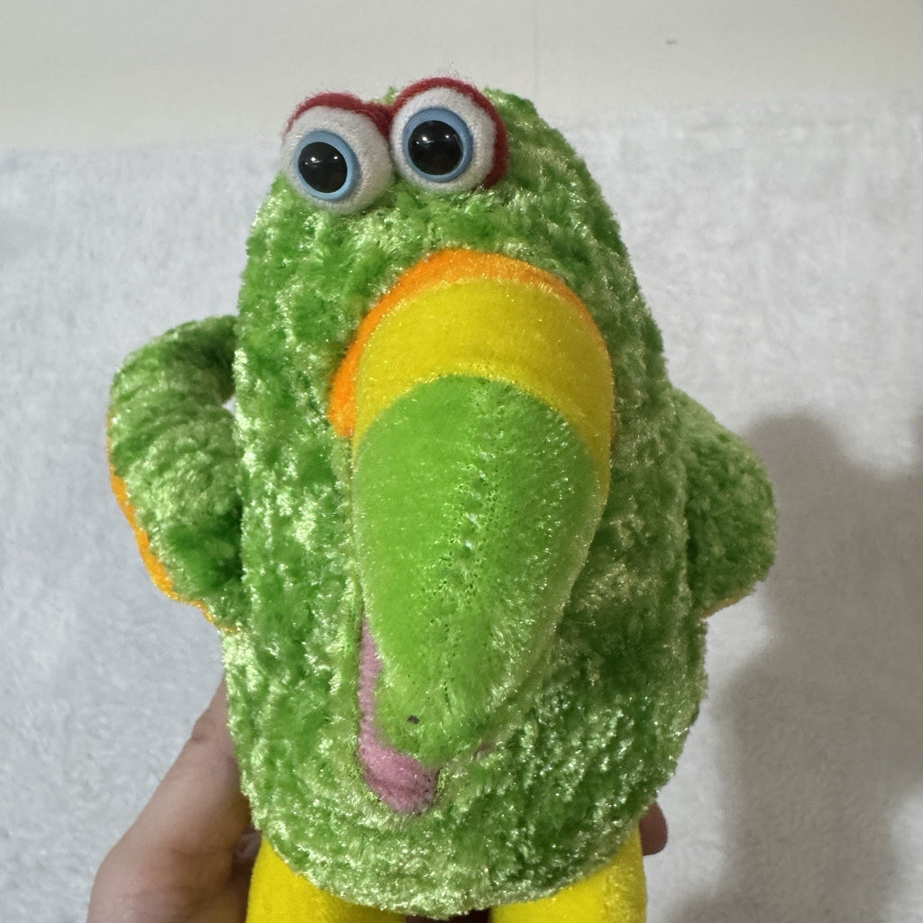 Vtg Sugar Loaf Tropical Toucan Parrot Plush Bird Stuffed Animal Carnival Prize 8