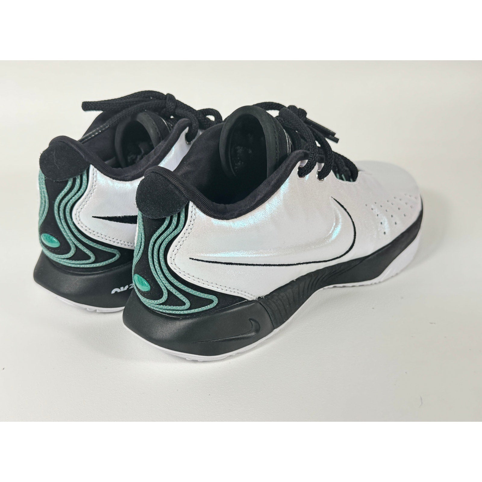Nike LeBron XXI Conchiolin White Bicoastal Photon Dust Black HF5841-100 Men’s 9