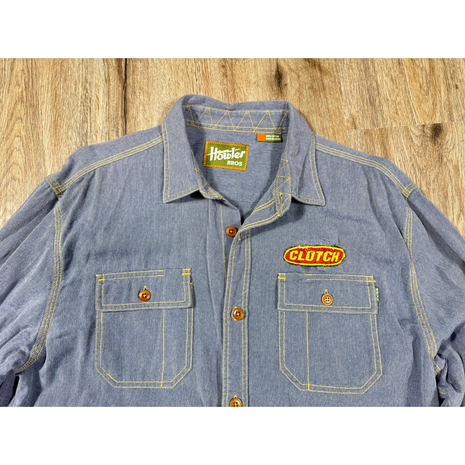 Howler Bros x Clutch Chambray Work Shirt Men’s Large Blue Rare Patch Button Up