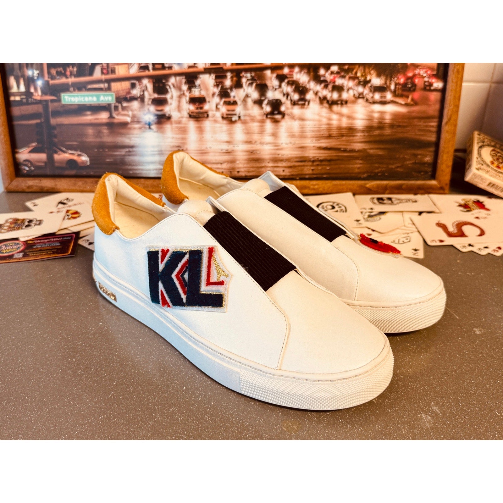 Karl Lagerfeld Paris Women’s Slip On Sneakers White Leather Cat Logo Patch 9.5