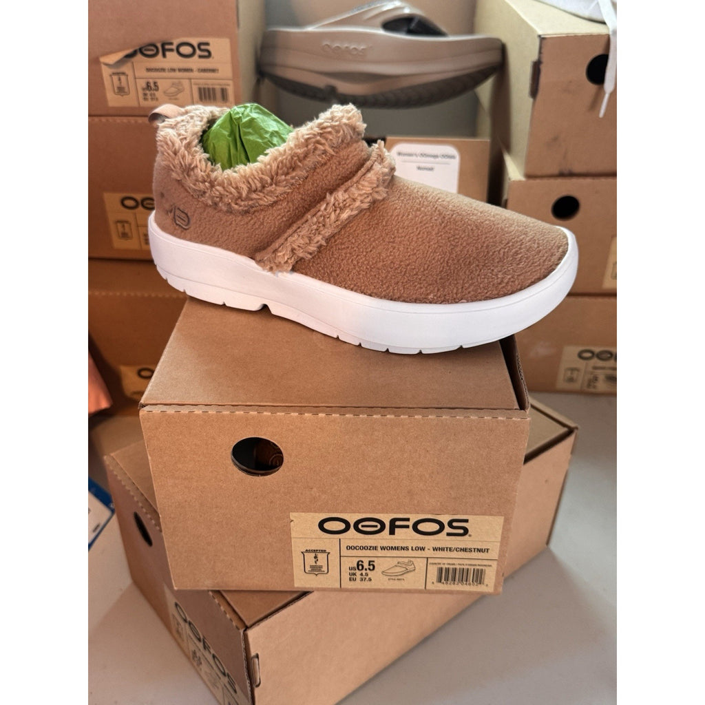 Oofos OOcoozie Womens 6.5 Shoe Slippers Comfort Fleece Recovery Slip On Chestnut