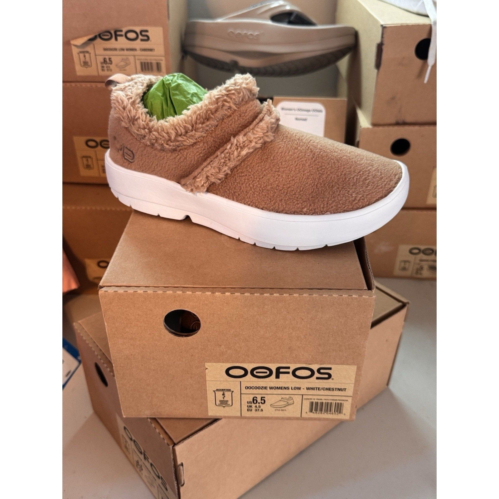 Oofos OOcoozie Womens 6.5 Shoe Slippers Comfort Fleece Recovery Slip On Brown