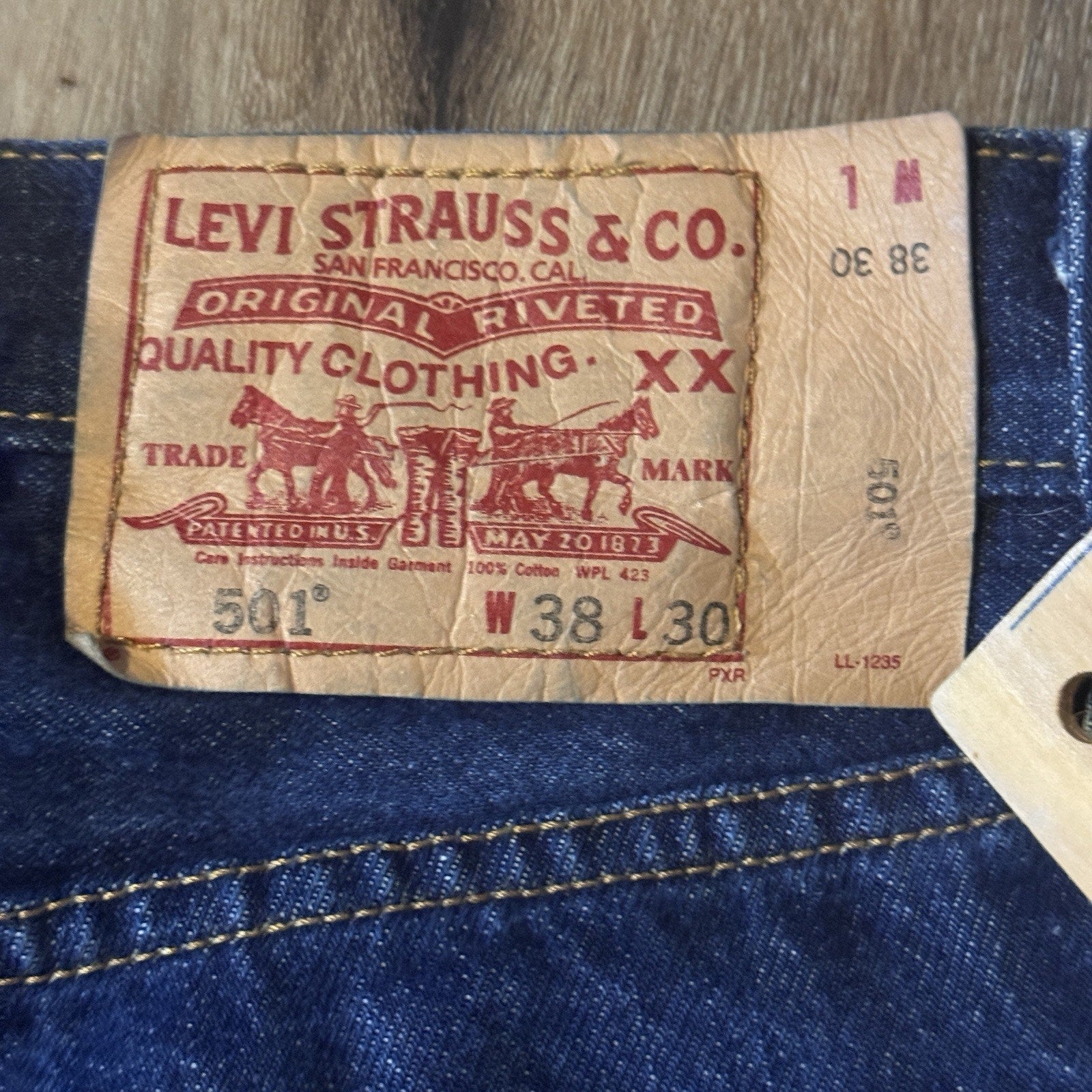 Vtg Men’s Levis 501 Denim Blue Jeans 2007 38x30 Dark Rinse Indigo Button Fly Y2K