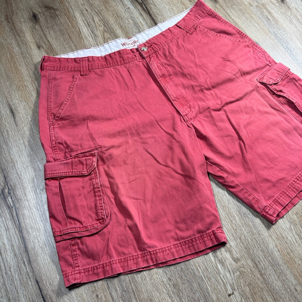 Wrangler Mens Size 42 Red Cargo Casual Comfort Cotton Shorts