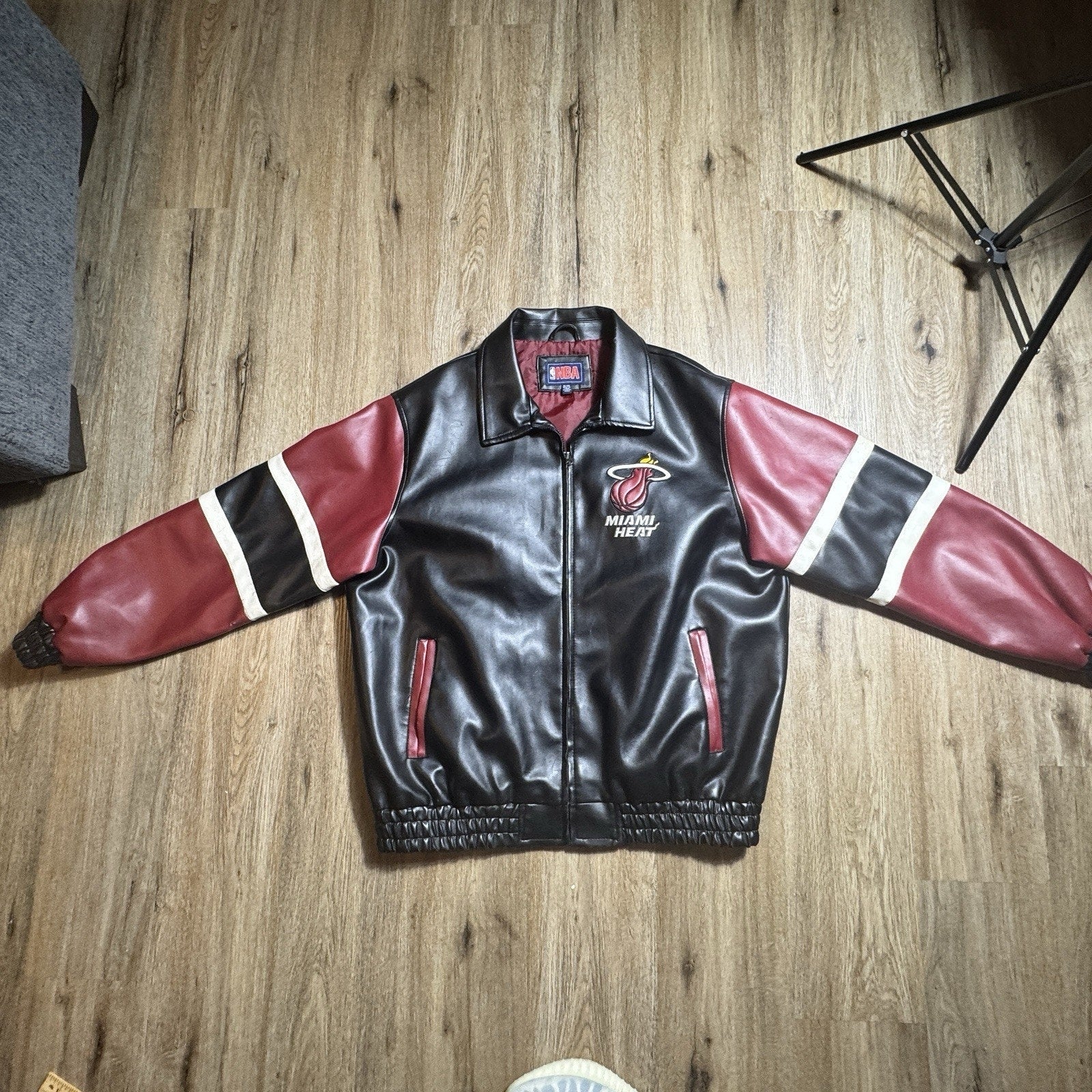Vintage Y2K Miami Heat NBA Basketball Black Leather Bomber Jacket Men’s XL RARE