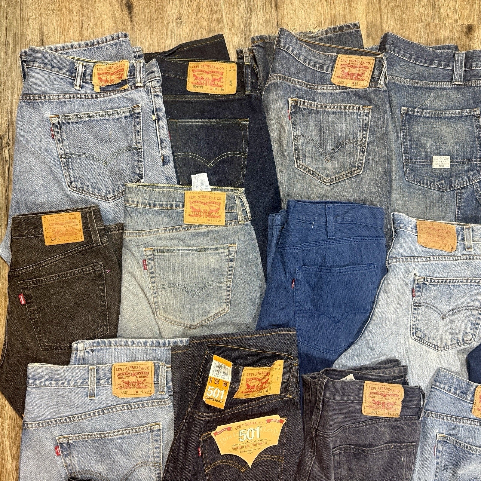 28 Pair Levi’s Jeans Lot 501 505 511 512 541 550 560 NWT USA Reseller Denim Lot