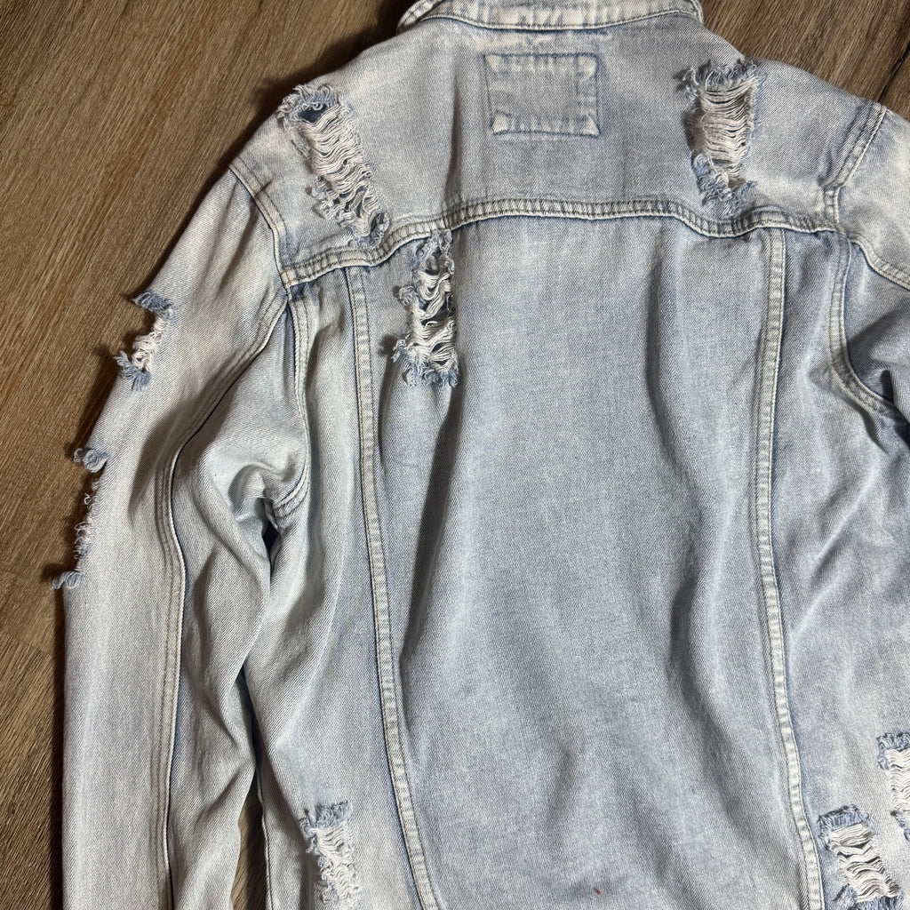 Victorious Distressed Light Wash Denim Trucker Jacket Men’s Small Cotton Vtg Y2K