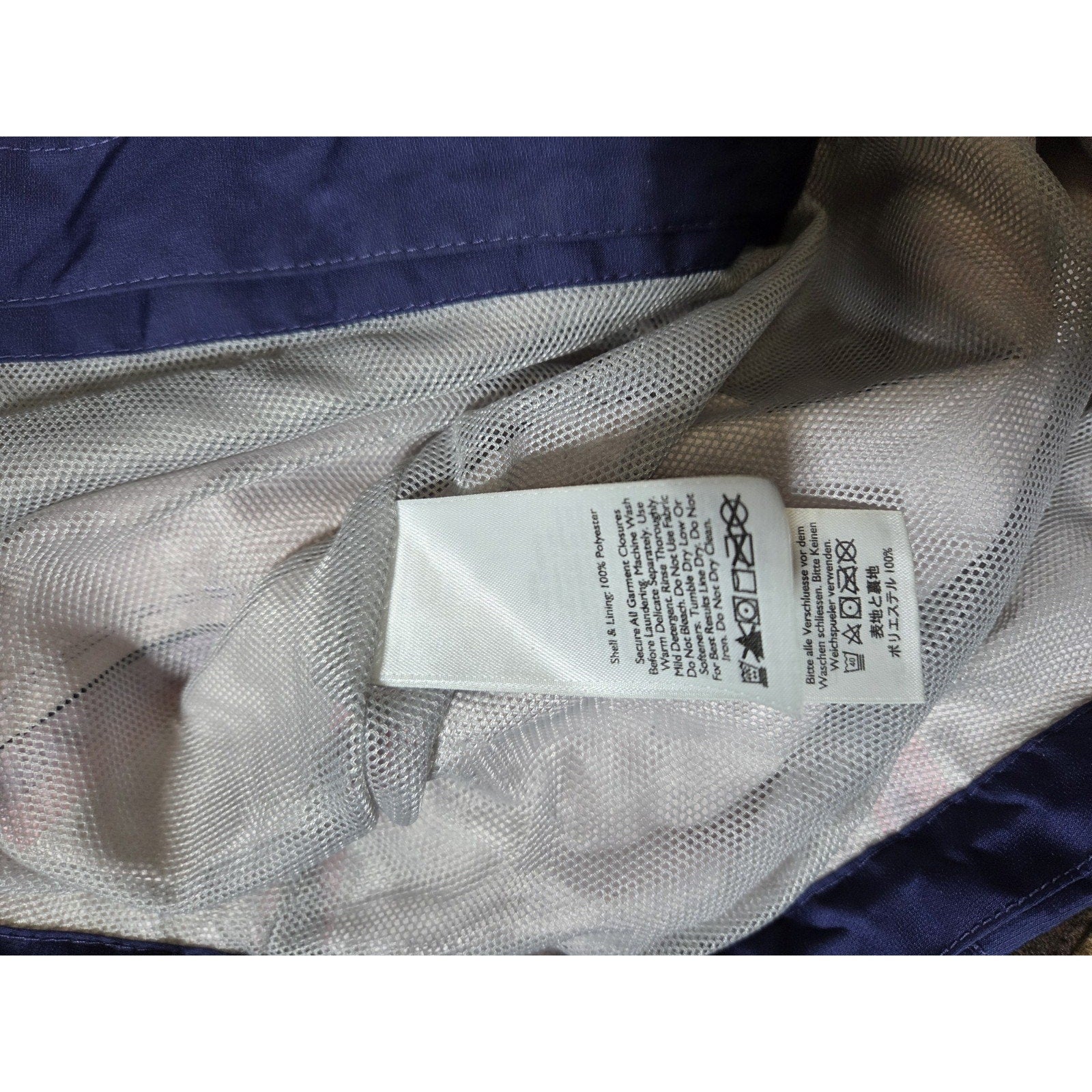 Eddie Bauer Women’s Navy Lightweight Rain Jacket WeatherEdge Size S – Pre-Owned