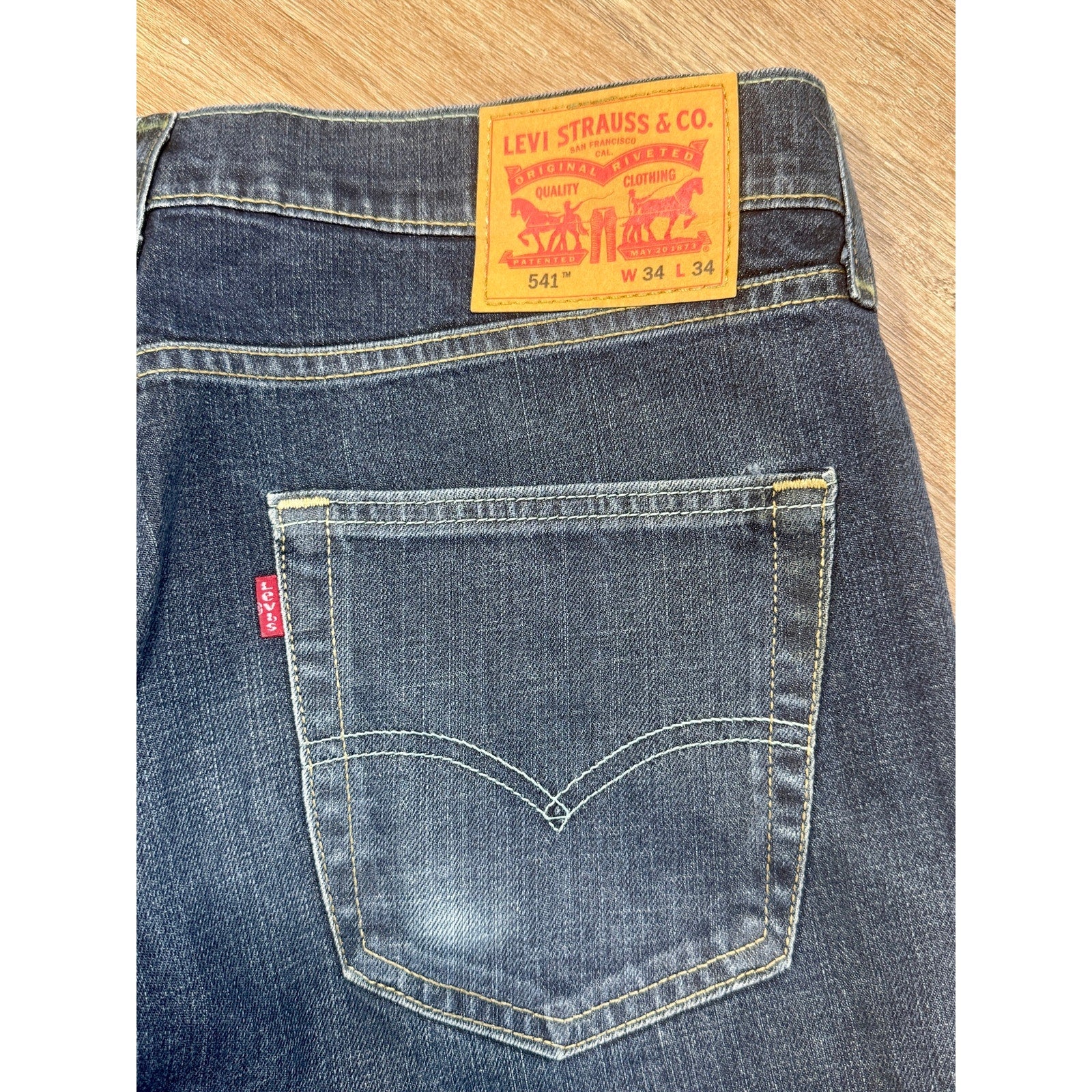 Levi’s 541 Athletic Taper Stretch Jeans Men’s 34x34 Dark Wash Denim Y2K Pressed