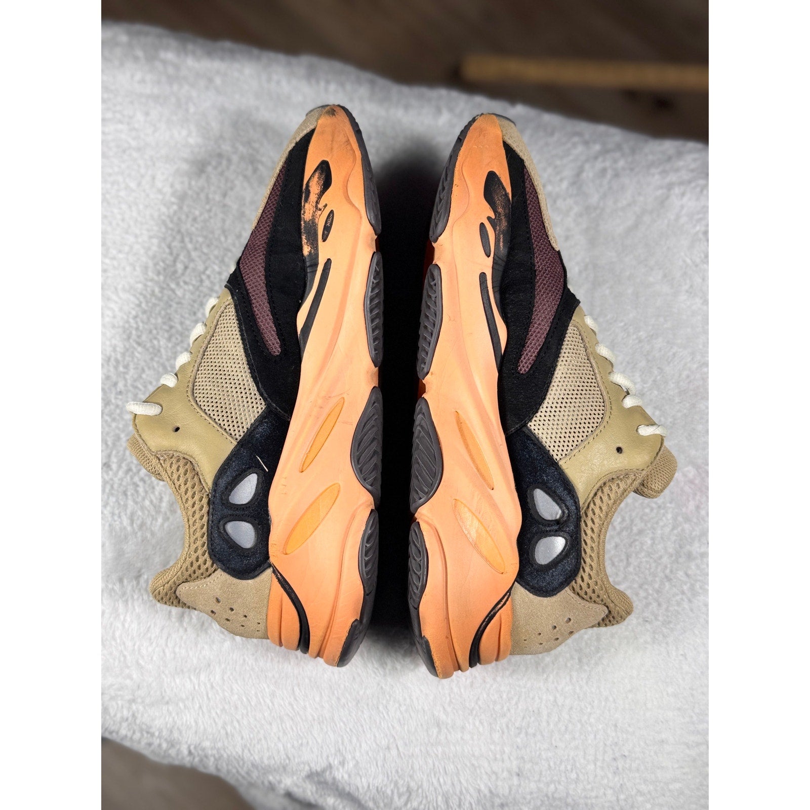 Adidas Yeezy Boost 700 Enflame Amber GW0297 Men’s Sz 8 - Women’s 9.5 Kanye West