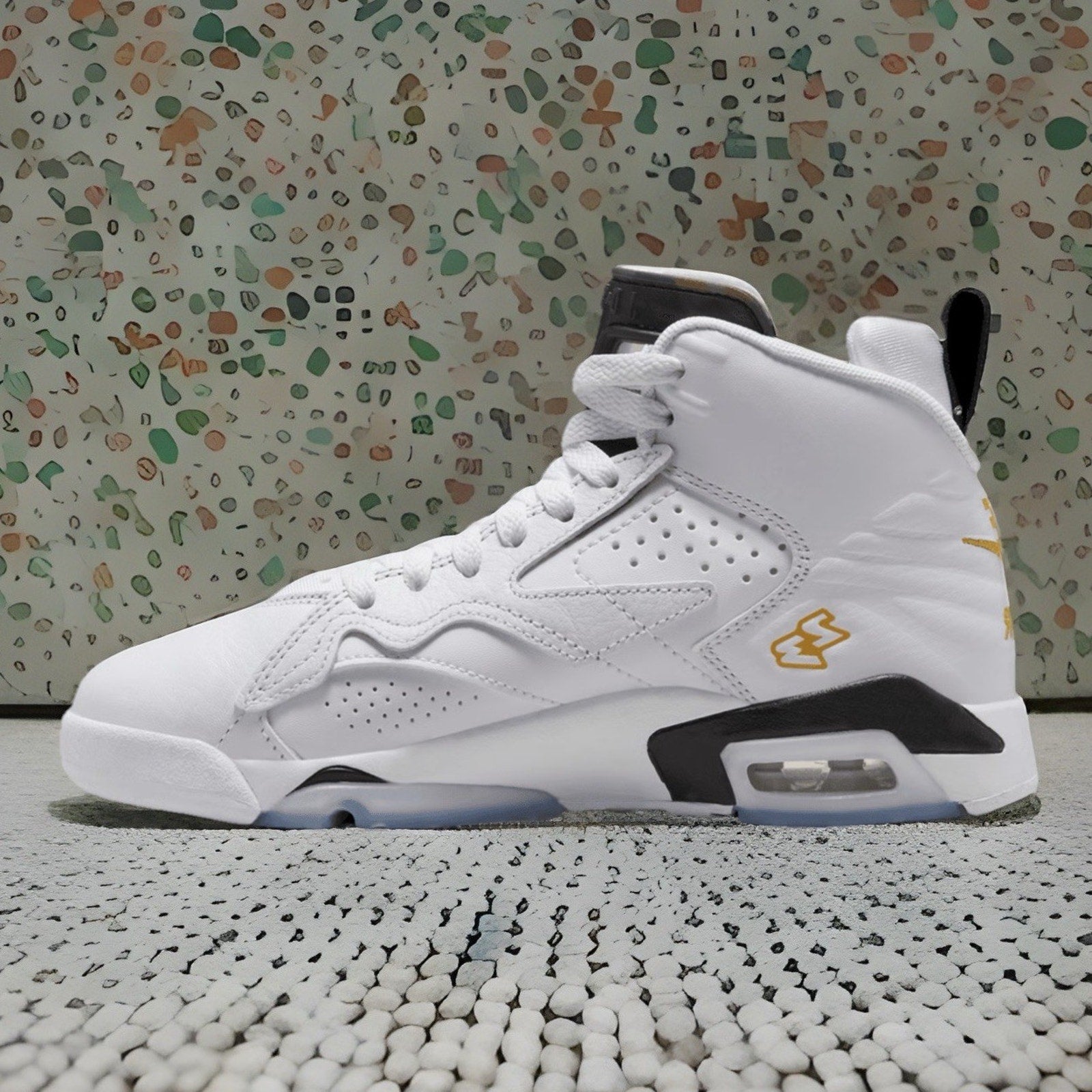 Nike Air Jordan Jumpman MVP White Yellow Ochre DZ4475-107 Women’s 8.5 - Youth 7Y