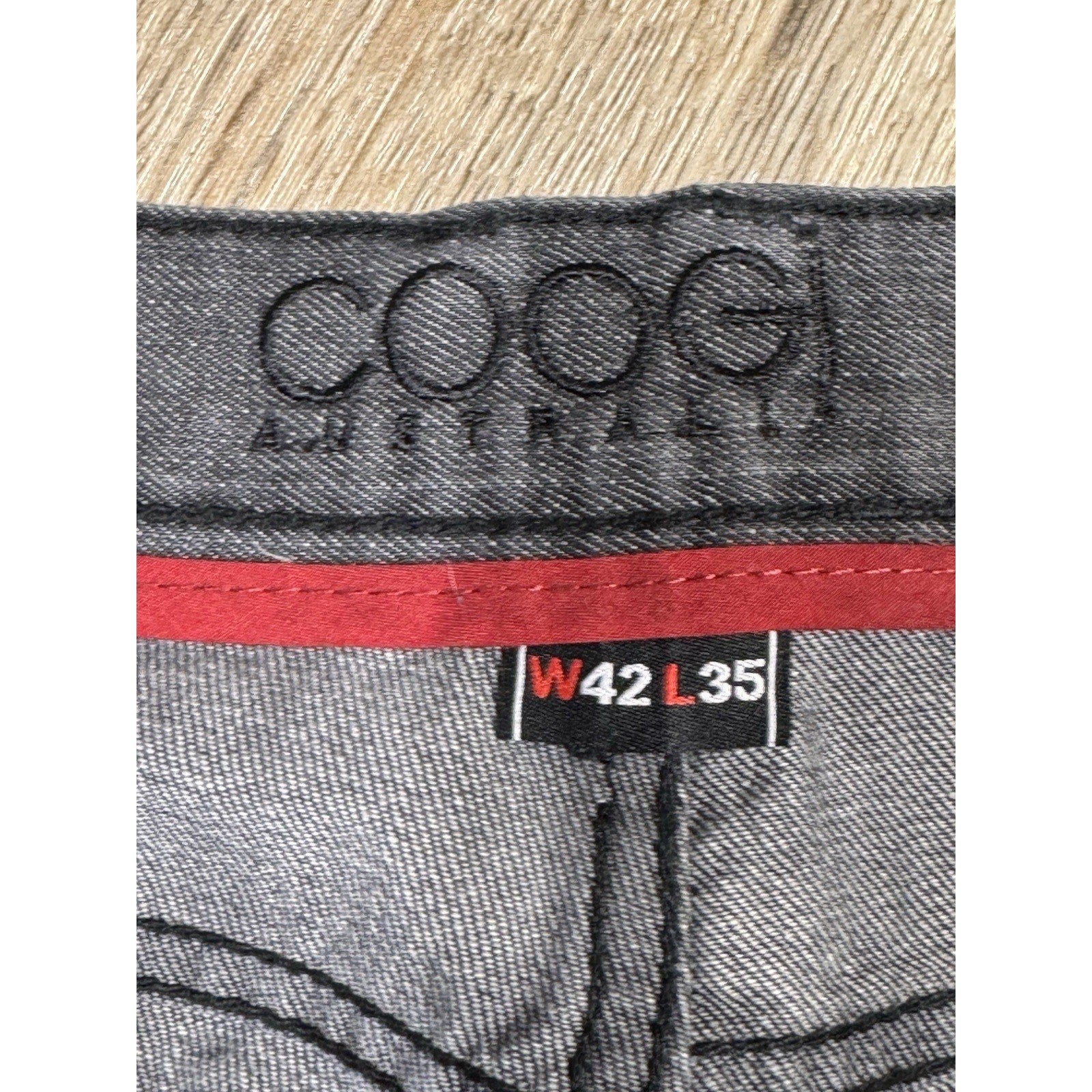 Y2K COOGI Australia Men’s Sz 42 x 35 Denim Jeans w/ Embroidered Logos Big Baggy