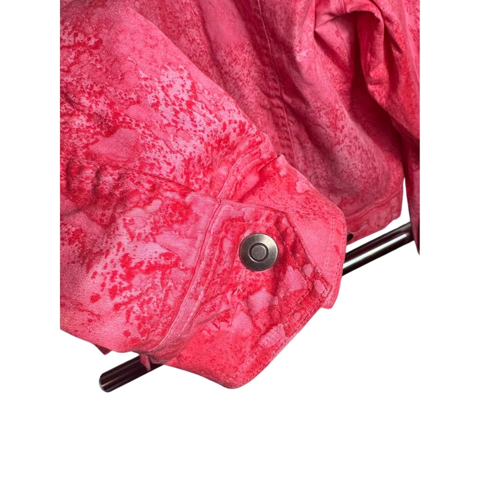 H&J Pink Acid Wash Denim Jacket XL Graphic Paint Detail Button Front