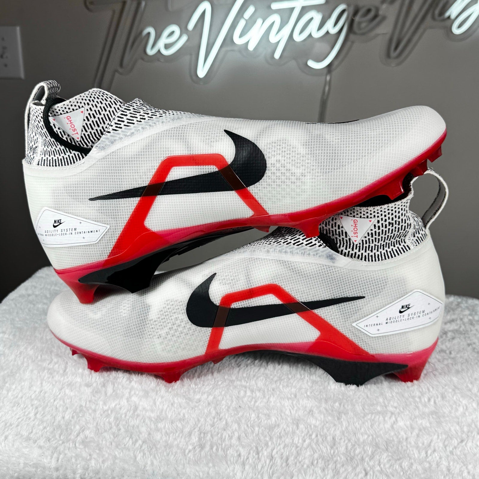 Nike Alpha Menace Elite 3 Flyknit Football Cleats White Red DM1792-105 Mens 16