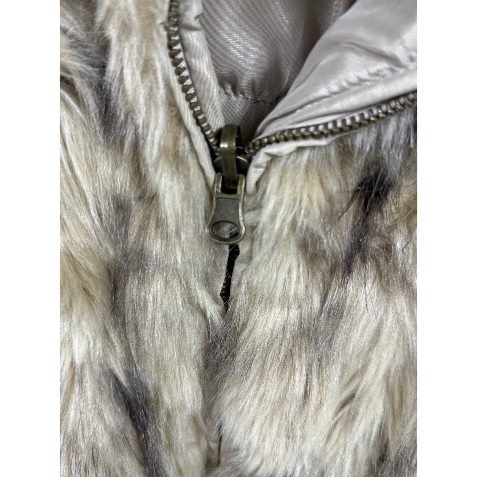 Bagatelle Reversible Faux Fur Leopard Print Puffer Vest Womens Beige Brown Y2K
