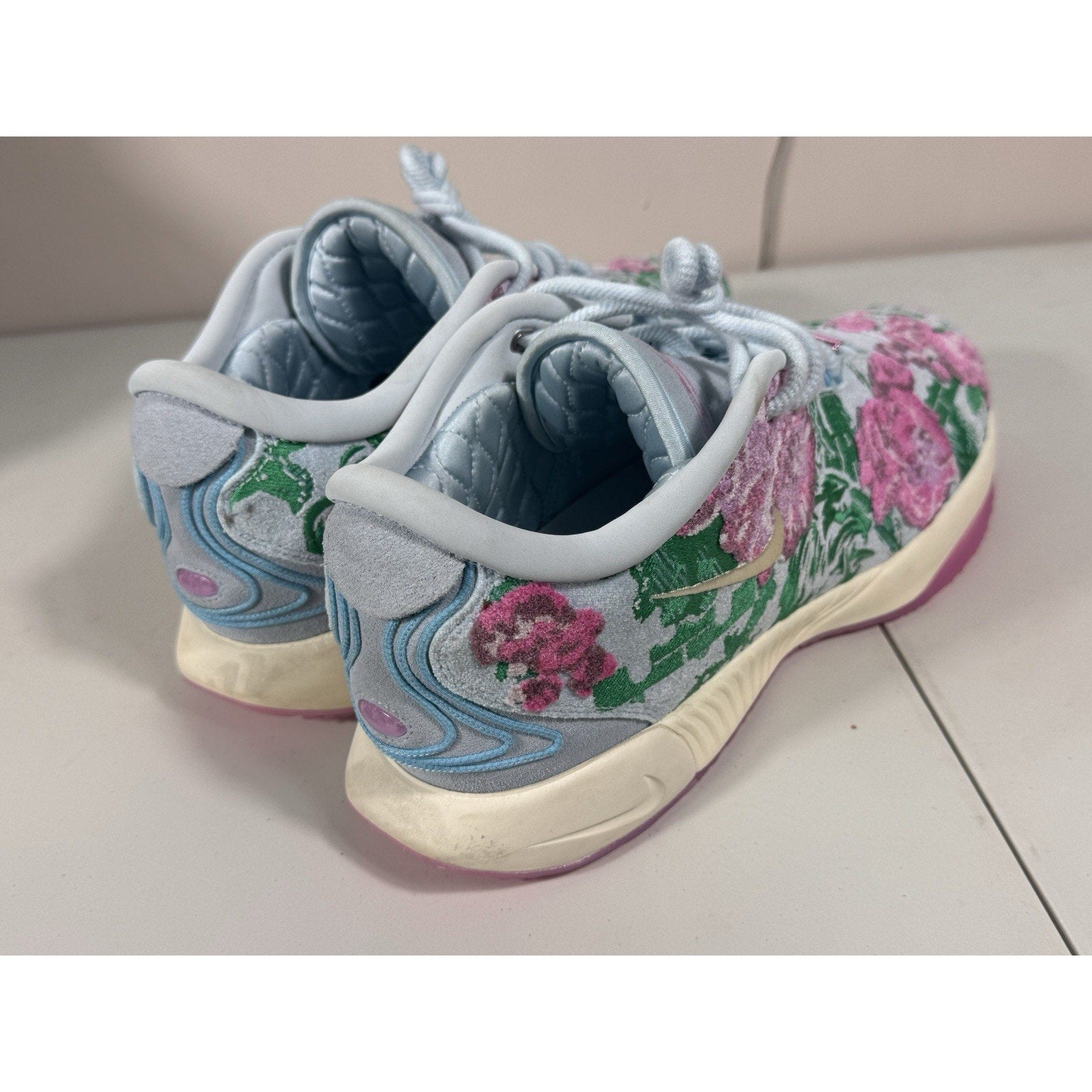 Nike LeBron 21 Premium EP Pearl of Z Grandma’s Couch Pack PE Size 18 FV7276-401