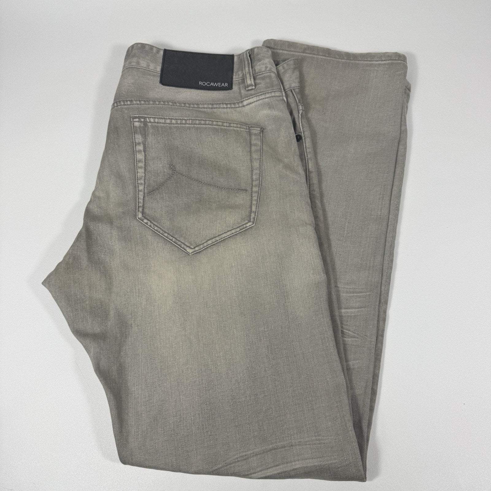 Rocawear Straight Fit Gray Wash Jeans Mens 38 x 33 Y2K Hip Hop Denim Pants