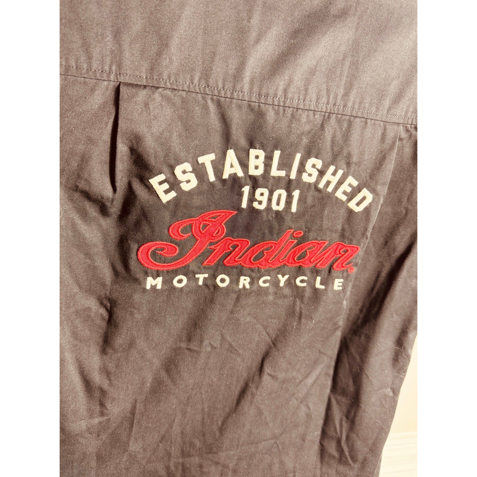 Indian Motorcycle Women’s Medium Button Up Garage Shop Shirt Black Red Biker