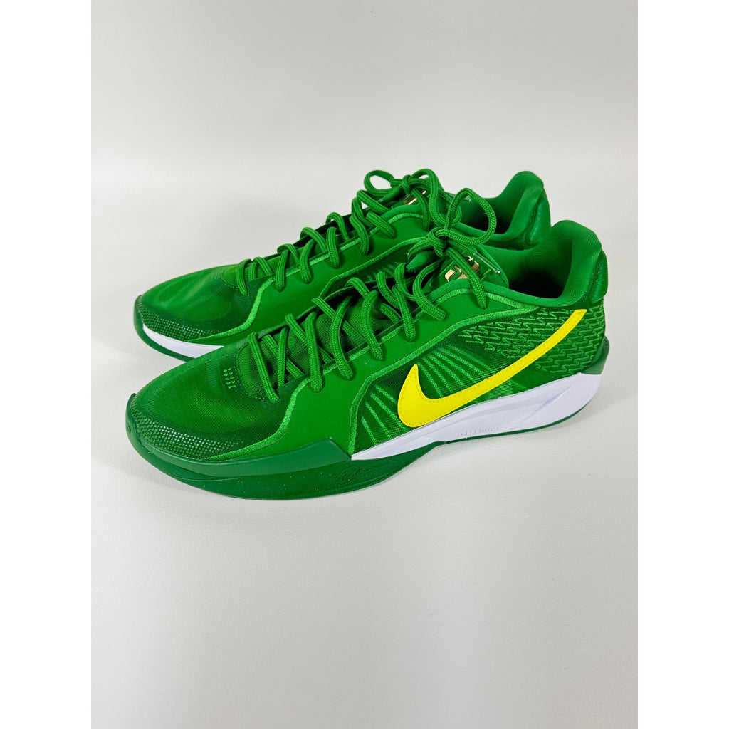 Nike Sabrina 2 Oregon Ducks Green Yellow HQ4344-300 Men’s 13 Women’s 14.5
