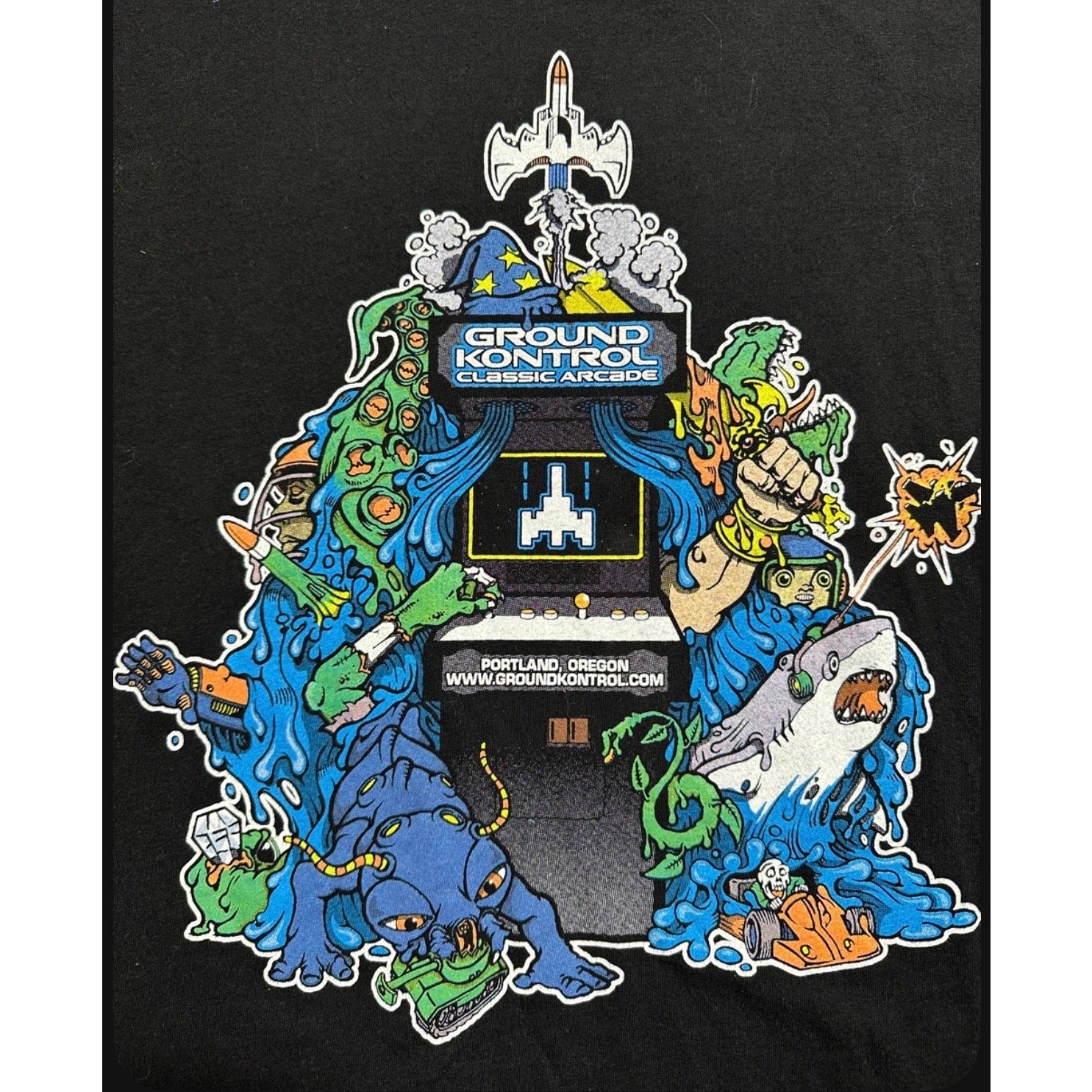 Ground Kontrol Arcade Meltdown T Shirt Medium Portland Oregon Retro Gaming