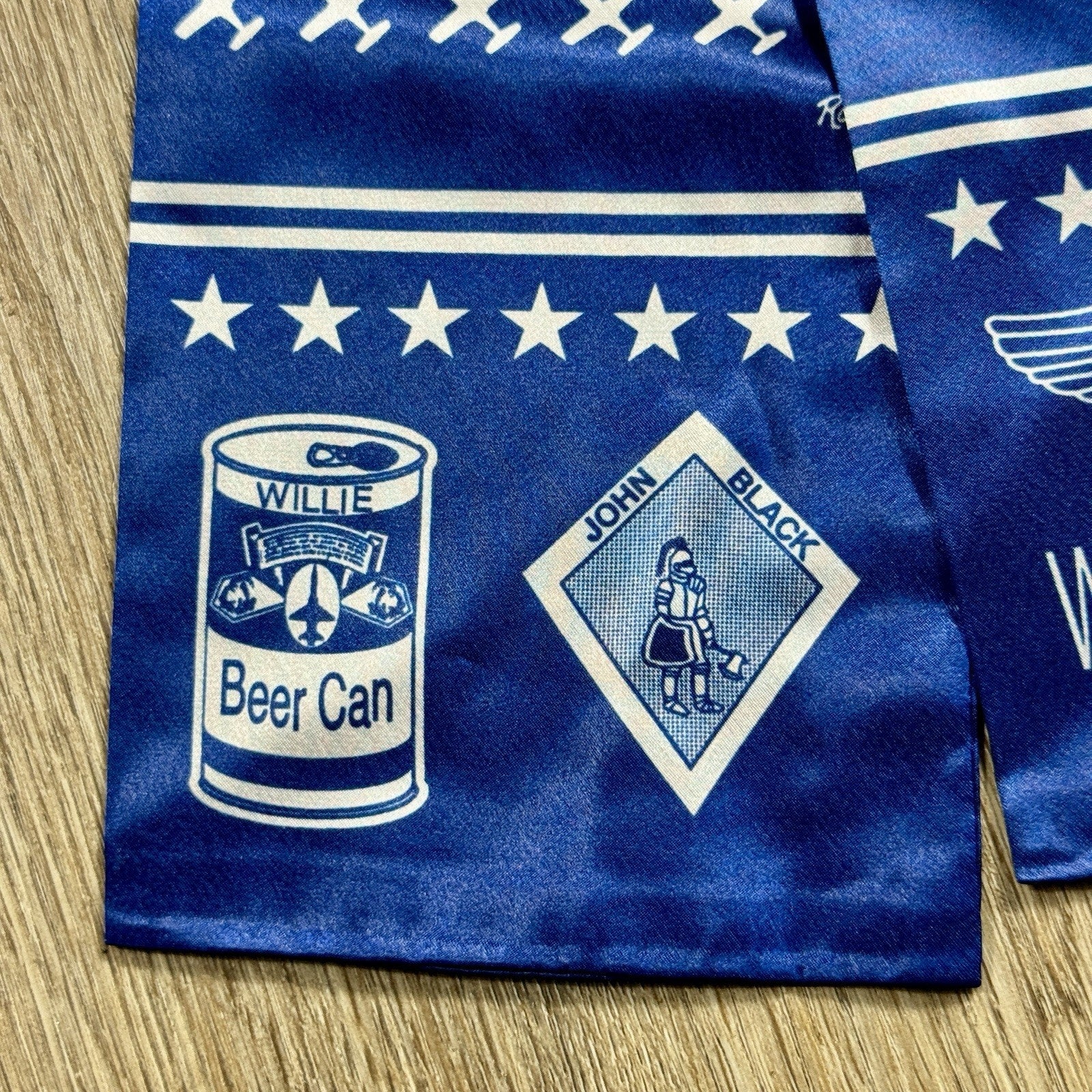 Rakkei Rama World Willie’s Last 93-04 Aviation Crew Pilot Scarf Vtg USA 45”
