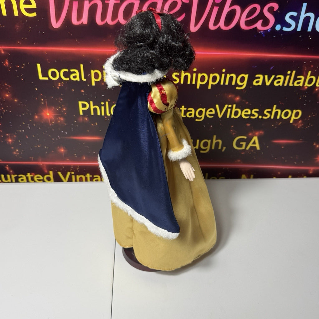 Vtg Brass Key Keepsakes Disney Snow White Porcelain Doll 15” With Display Base