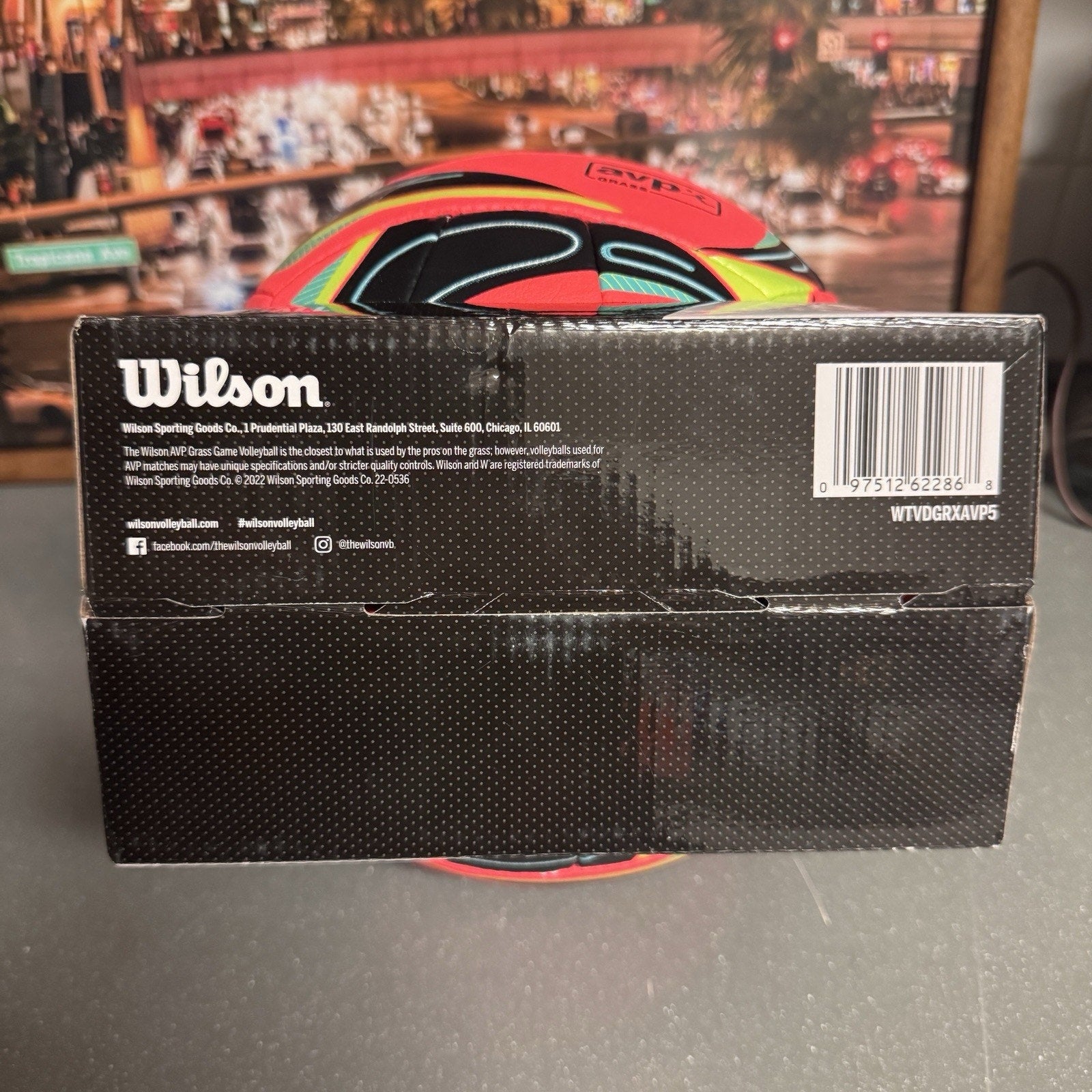 Wilson AVP GRX Grass Game Ball Volleyball Official Size New in Box Neon Pink