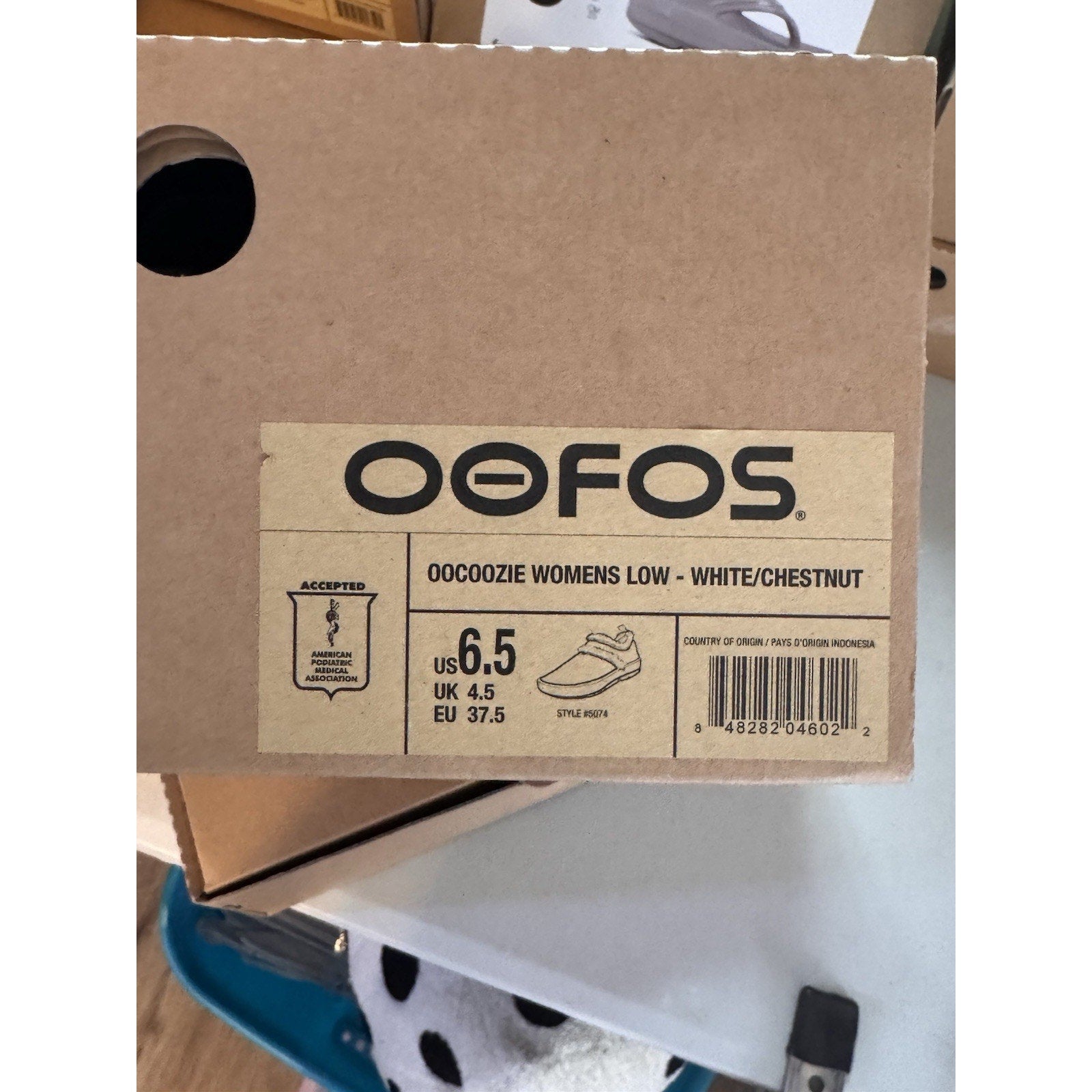 Oofos OOcoozie Womens 6.5 Shoe Slippers Comfort Fleece Recovery Slip On Chestnut
