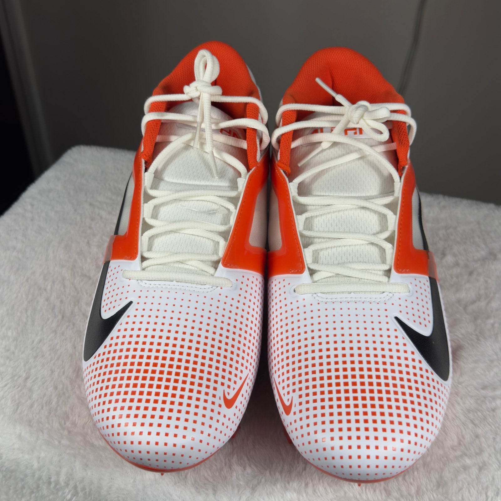 Nike Alpha Menace 4 Pro Football Cleats White Orange FZ7702-101 Sz 14.5