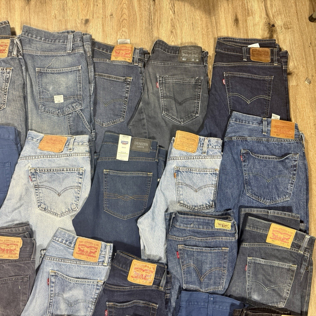 28 Pair Levi’s Jeans Lot 501 505 511 512 541 550 560 NWT USA Reseller Denim Lot
