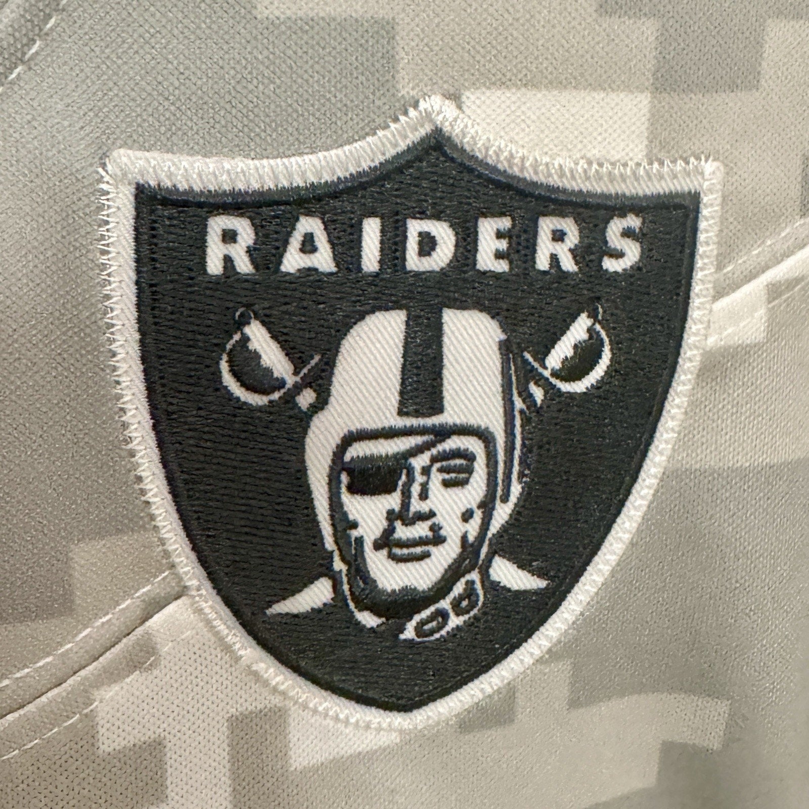 Nike Maxx Crosby Raiders Military Salute to Service NFL Limited Jersey Men S NWT