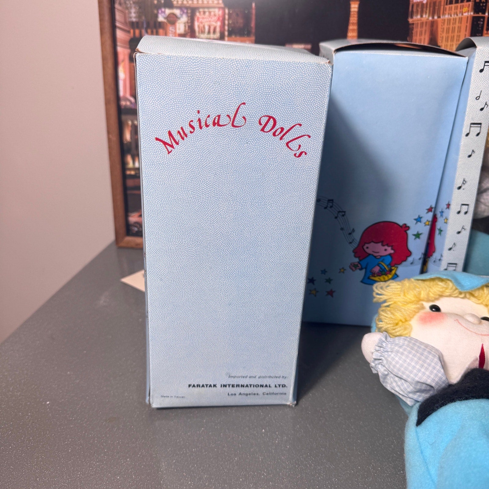 Vintage Faratak Musical Doll With Rotary Head NOS Taiwan Wind Up Boxed Doll 1991