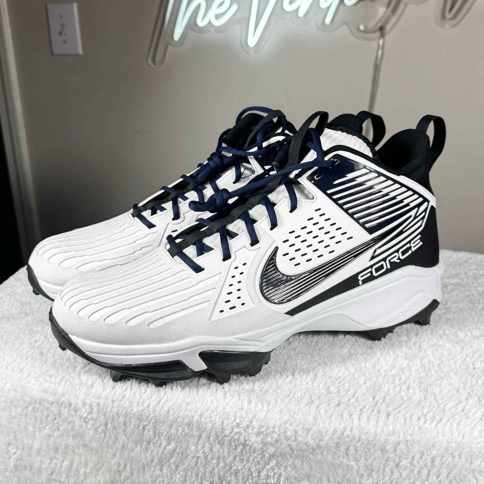 Nike Force Savage Pro 3 Shark Football Cleats White Navy FJ8163-103 Sz 16