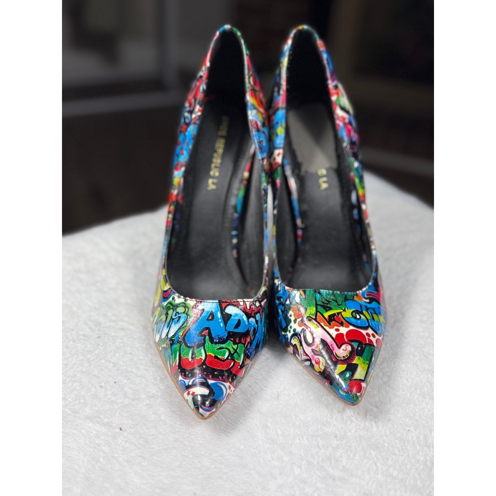 Shoe Republic LA Graffiti Print Stiletto Heels Women’s Size 6.5 7 Pointed Toe Pumps