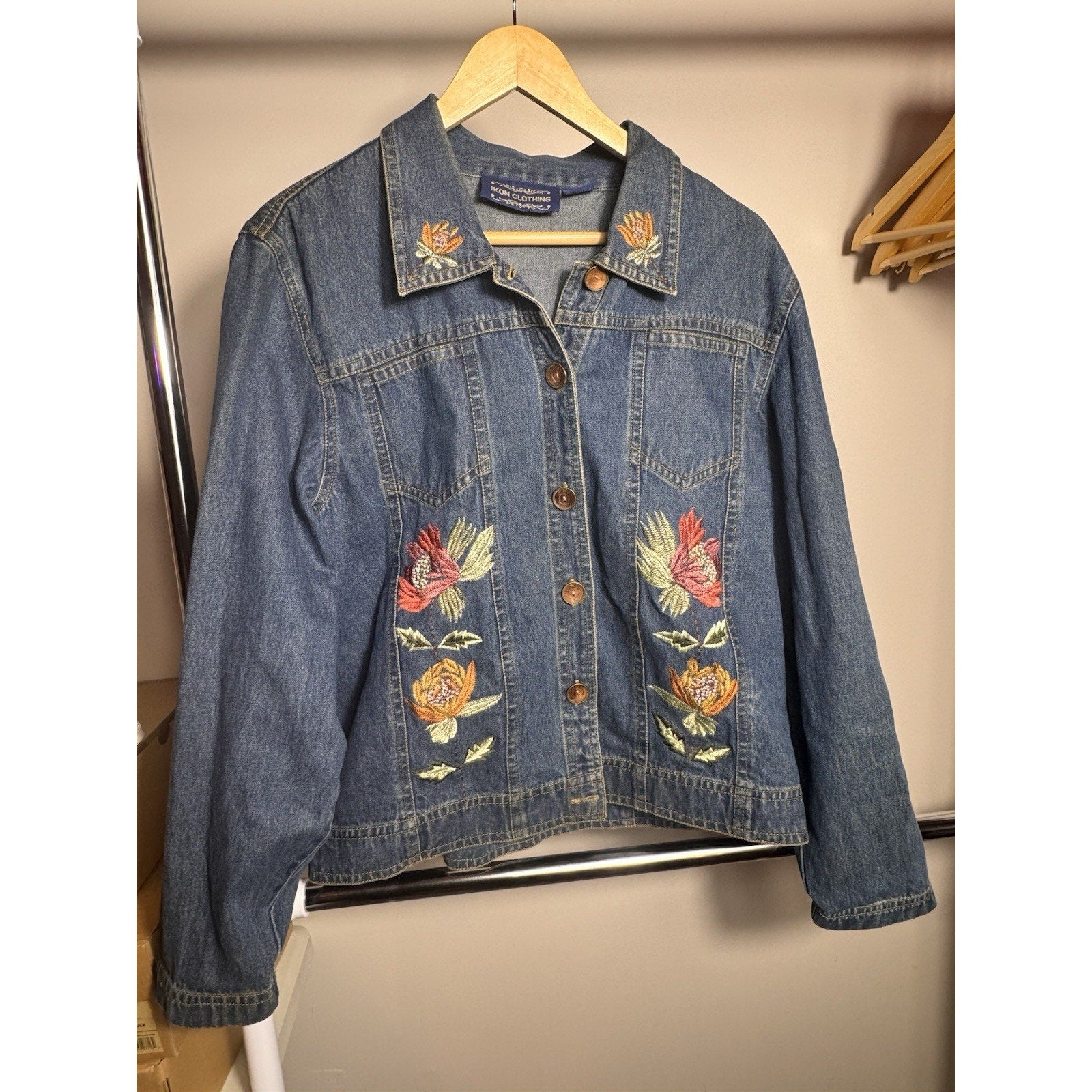 Vintage Ikon Clothing Embroidered Denim Boho 70s Floral Jacket Size Large