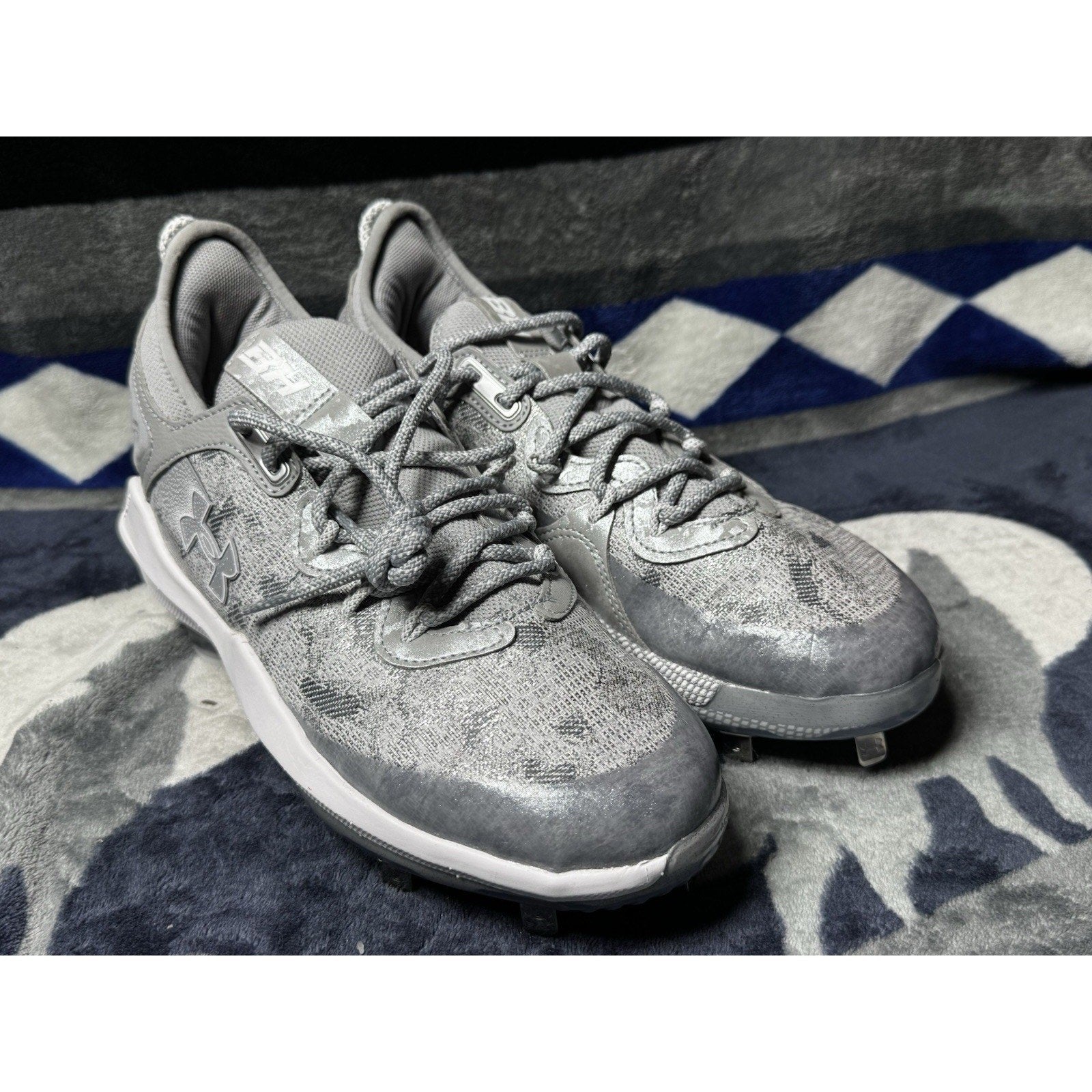 Under Armour Harper 8 Elite Mens 7.5 Halo Grey Metal Baseball Cleats 3026588-102
