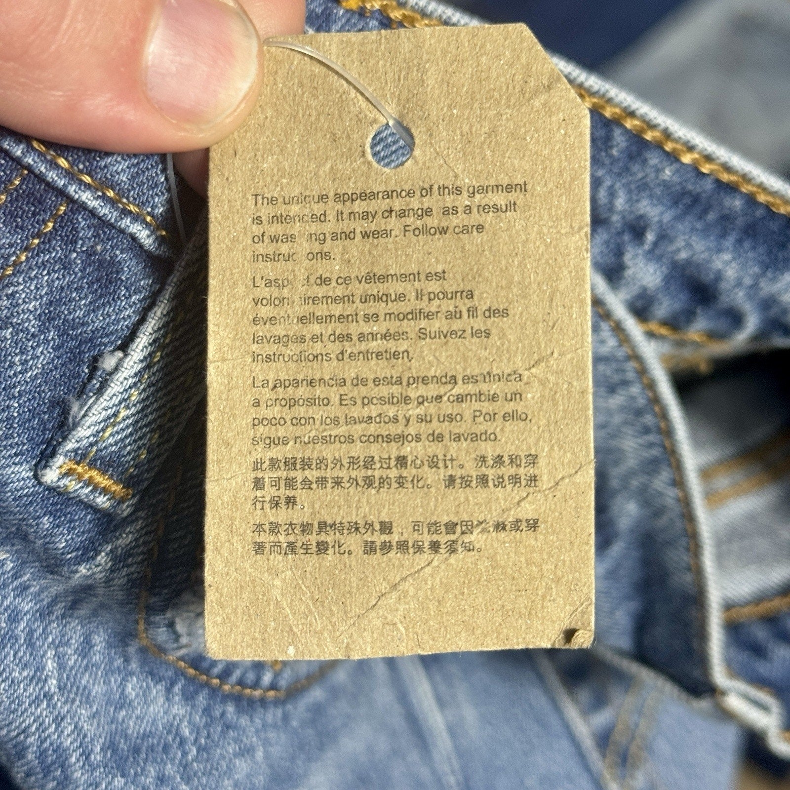 Levi's Women's 501 Original Fit Button Fly Jeans W26 L26 Light Wash NWT