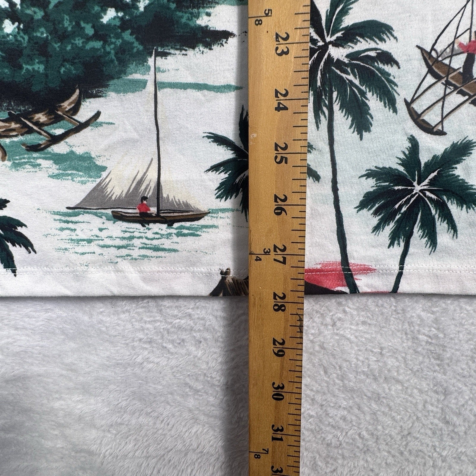 Tommy Hilfiger Tropical Island All Over Print T Shirt Men’s Medium 100% Cotton M